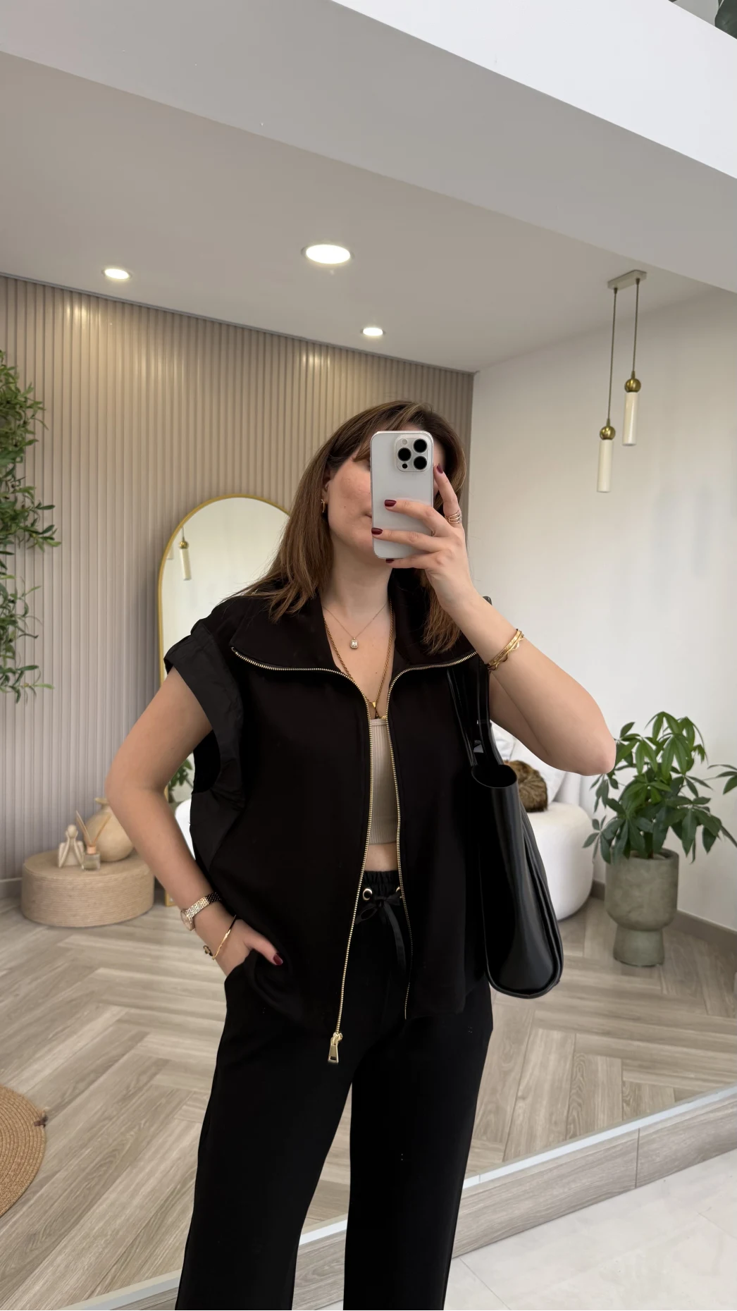 Gold Detaylı Paraşüt Kumaşlı Yelek Eşofman Takım - Siyah - Kod: 4110