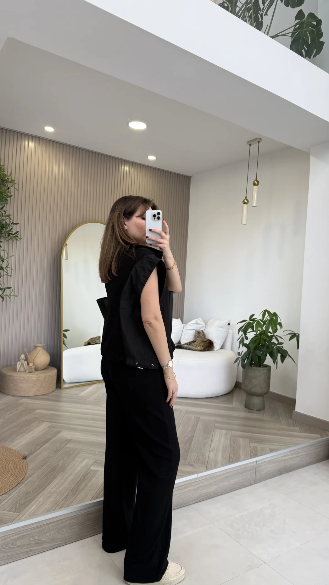 Gold Detaylı Paraşüt Kumaşlı Yelek Eşofman Takım - Siyah - Kod: 4110