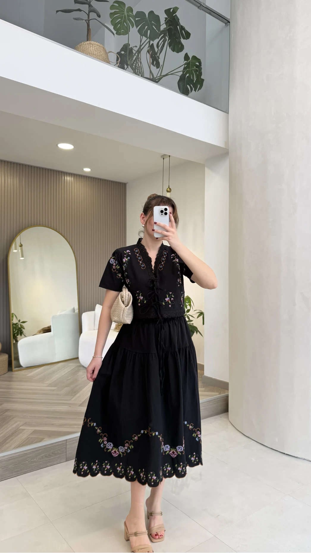 Renkli Nakış Yıkamalı Keten Kumaş Bluz Etek Takım - Siyah