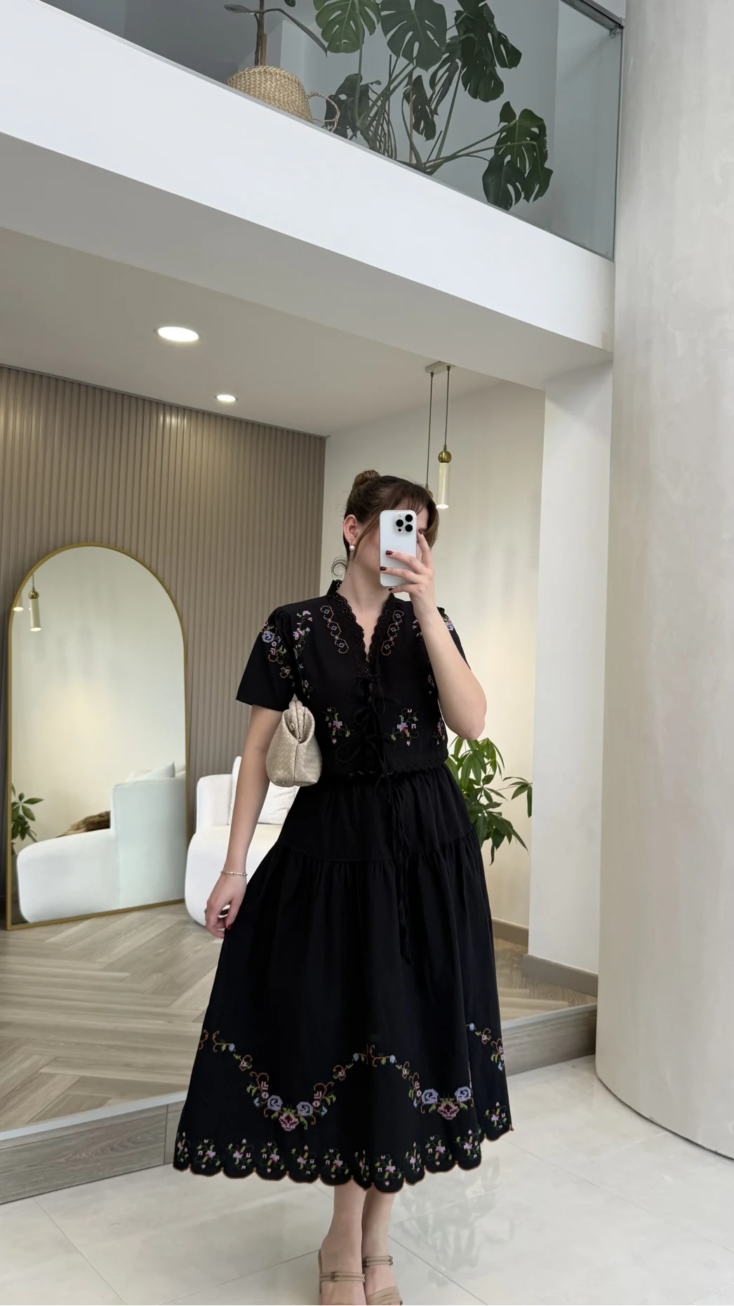 Renkli Nakış Yıkamalı Keten Kumaş Bluz Etek Takım - Siyah