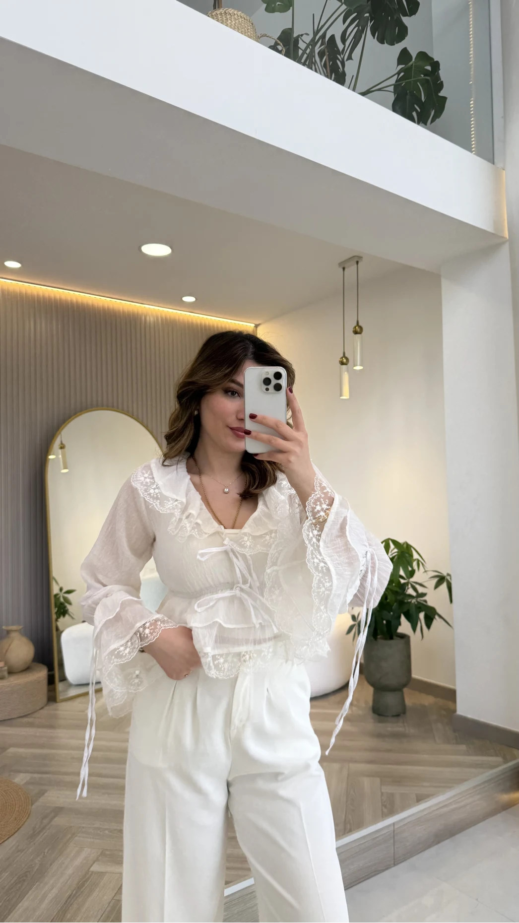 Sebastian Dantel Detay Fırfırlı Bluz - Beyaz - Kod: 1075