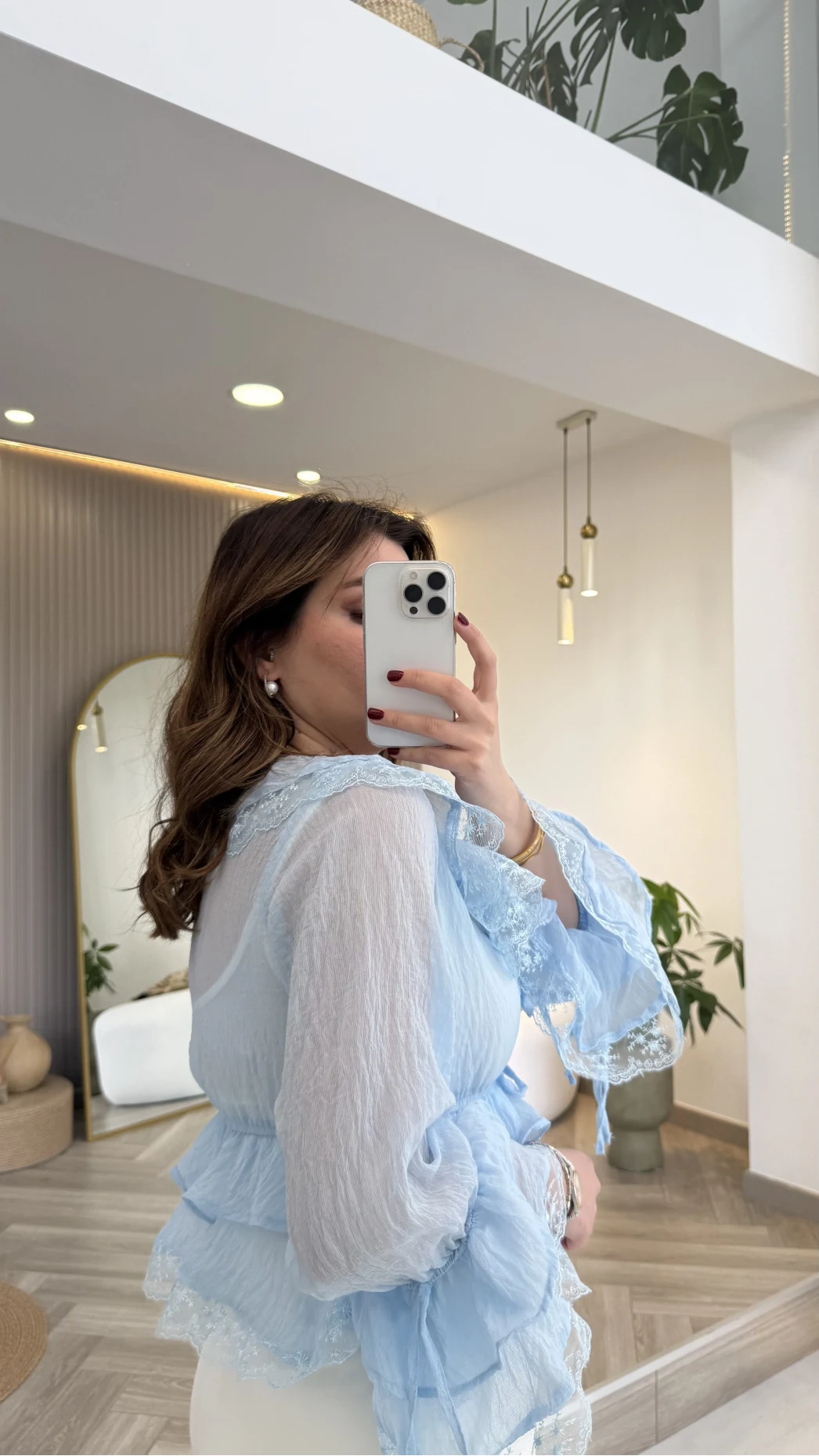 Sebastian Dantel Detay Fırfırlı Bluz - Mavi - Kod: 1075