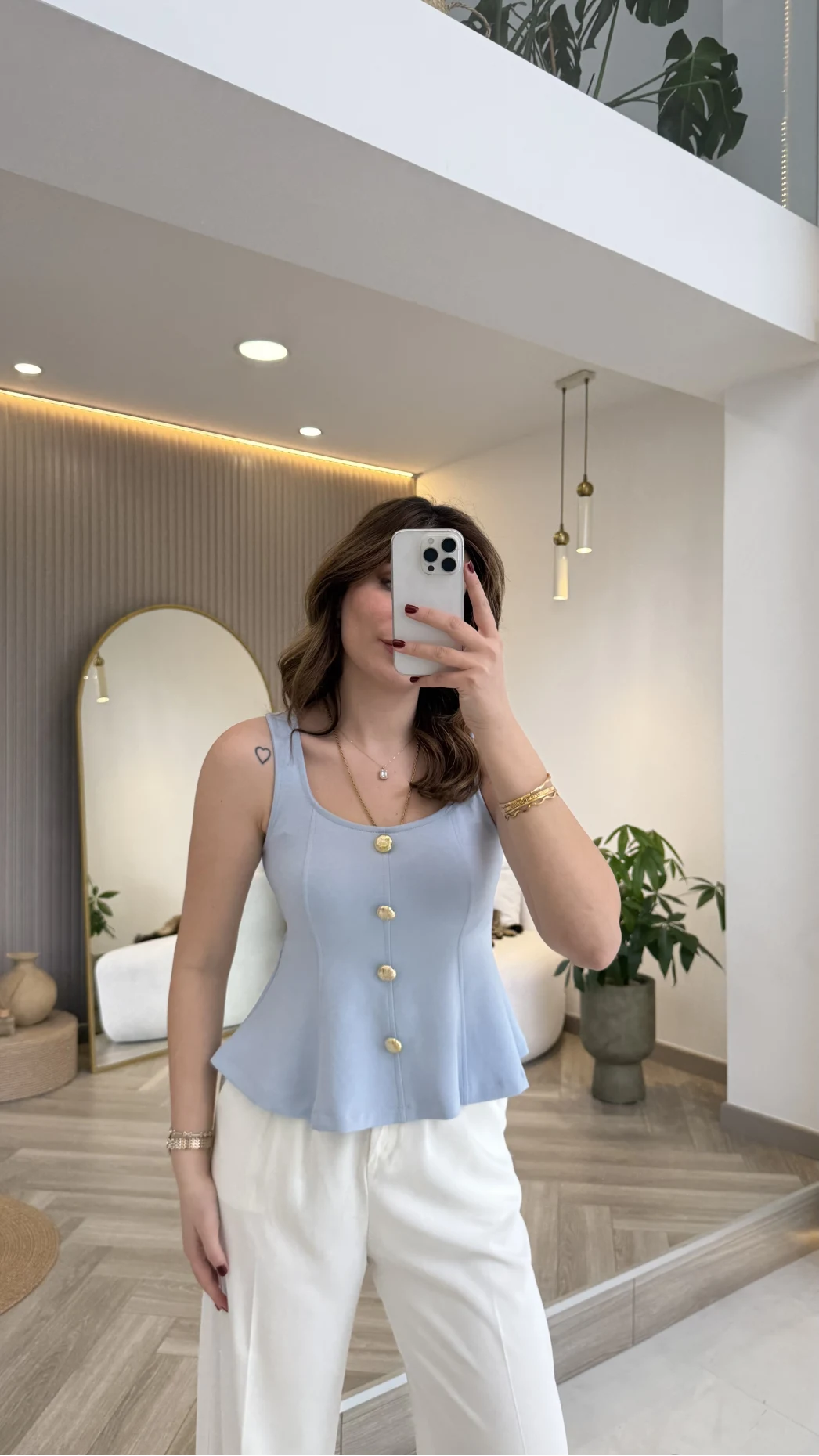 Düğmeli Bel Detaylı Sıfır Kol Bluz - Açık Mavi - Kod: 31979