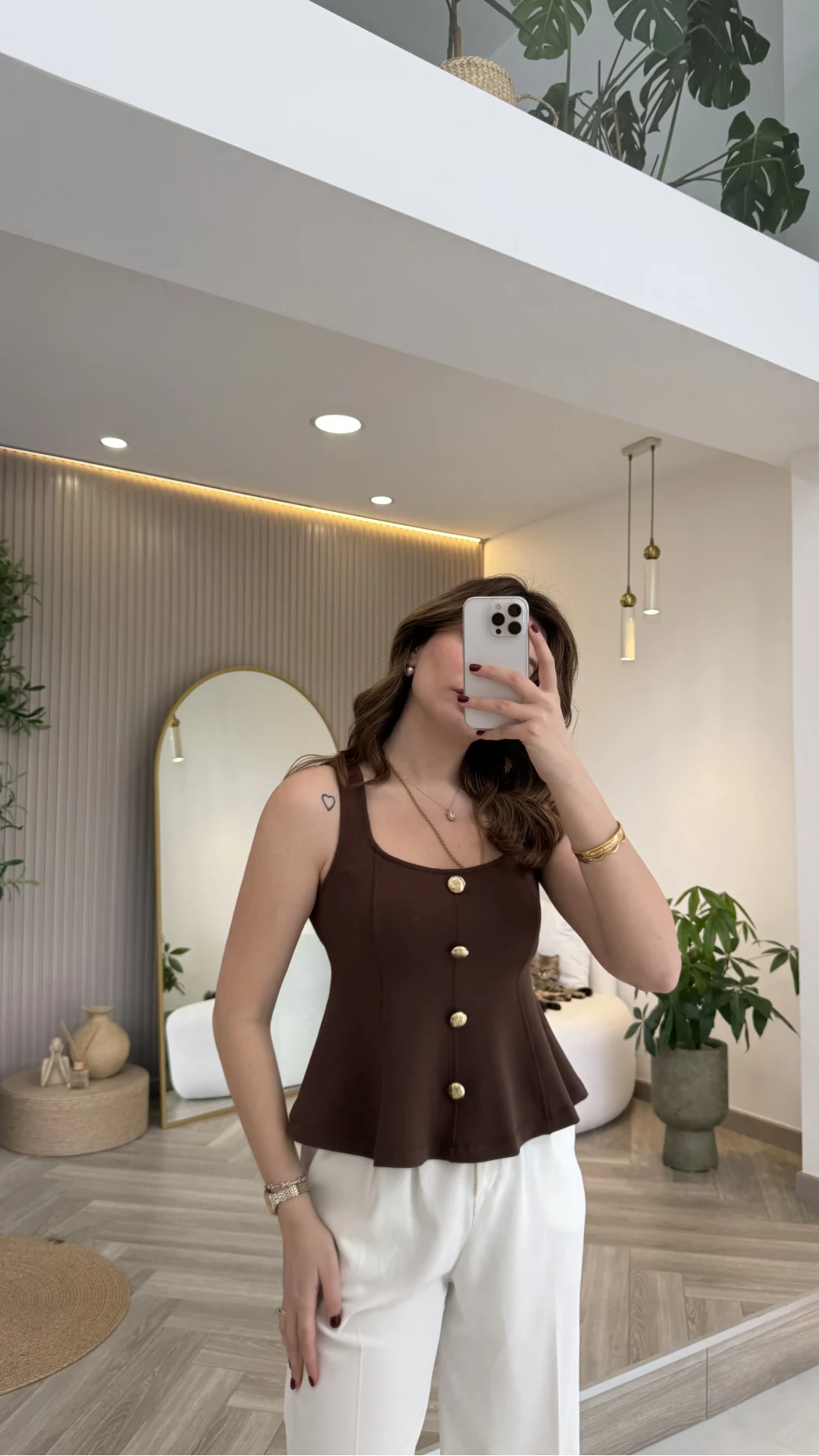 Düğmeli Bel Detaylı Sıfır Kol Bluz - Kahve - Kod: 31979