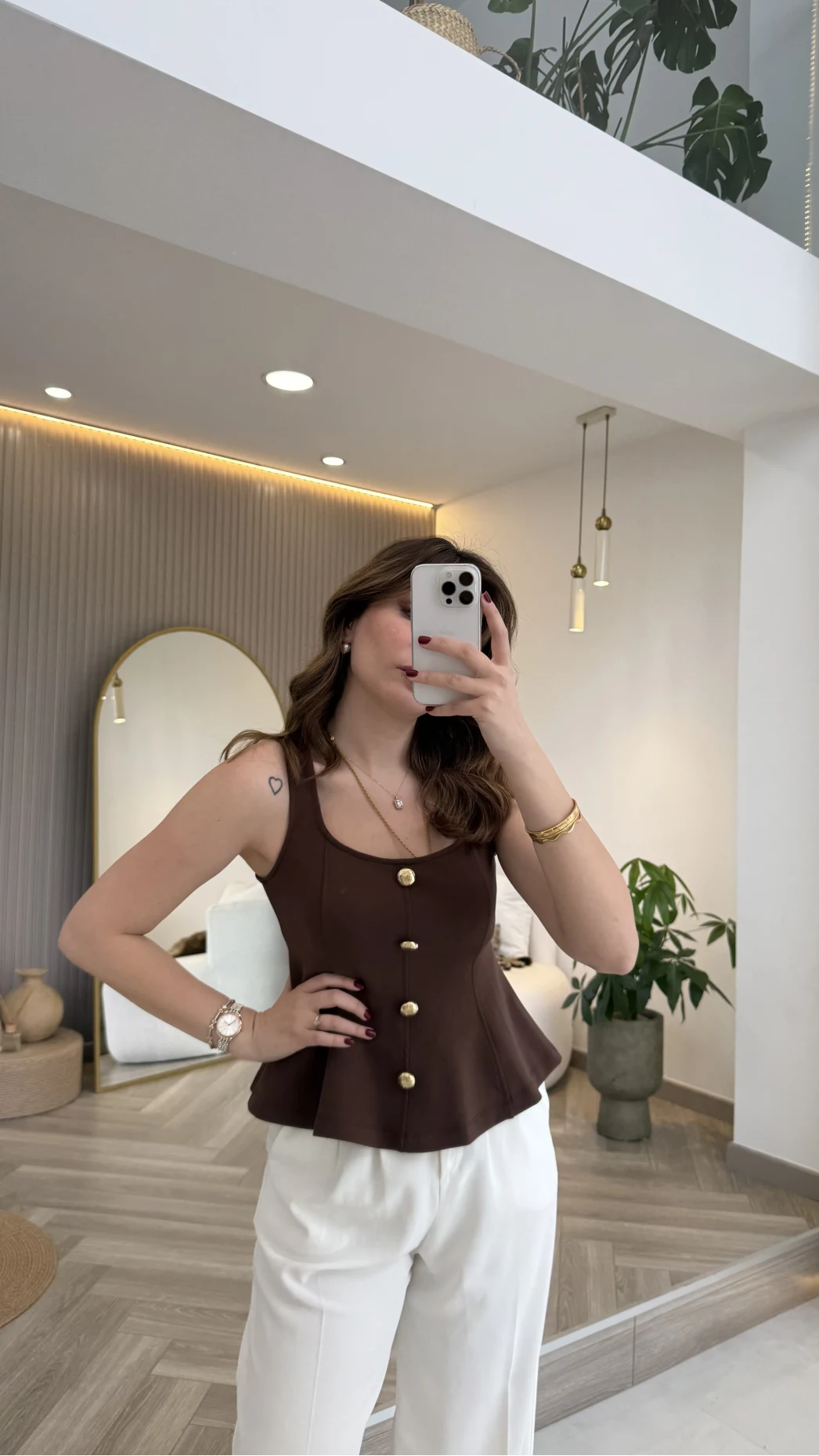 Düğmeli Bel Detaylı Sıfır Kol Bluz - Kahve - Kod: 31979