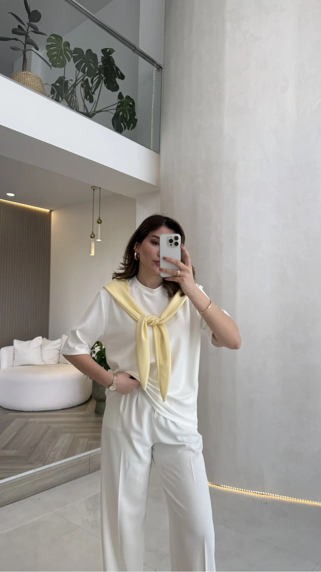 Sawa Fular Detay T-Shirt - Sarı - Kod: 1094