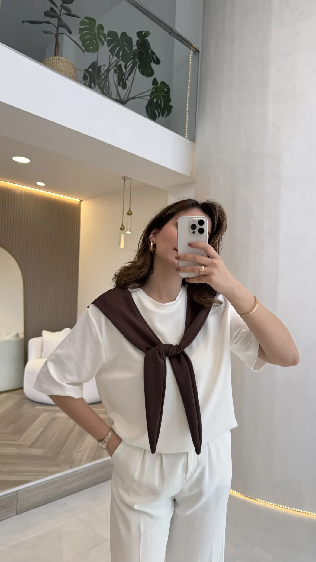 Sawa Fular Detay T-Shirt - Kahverengi - Kod: 1094