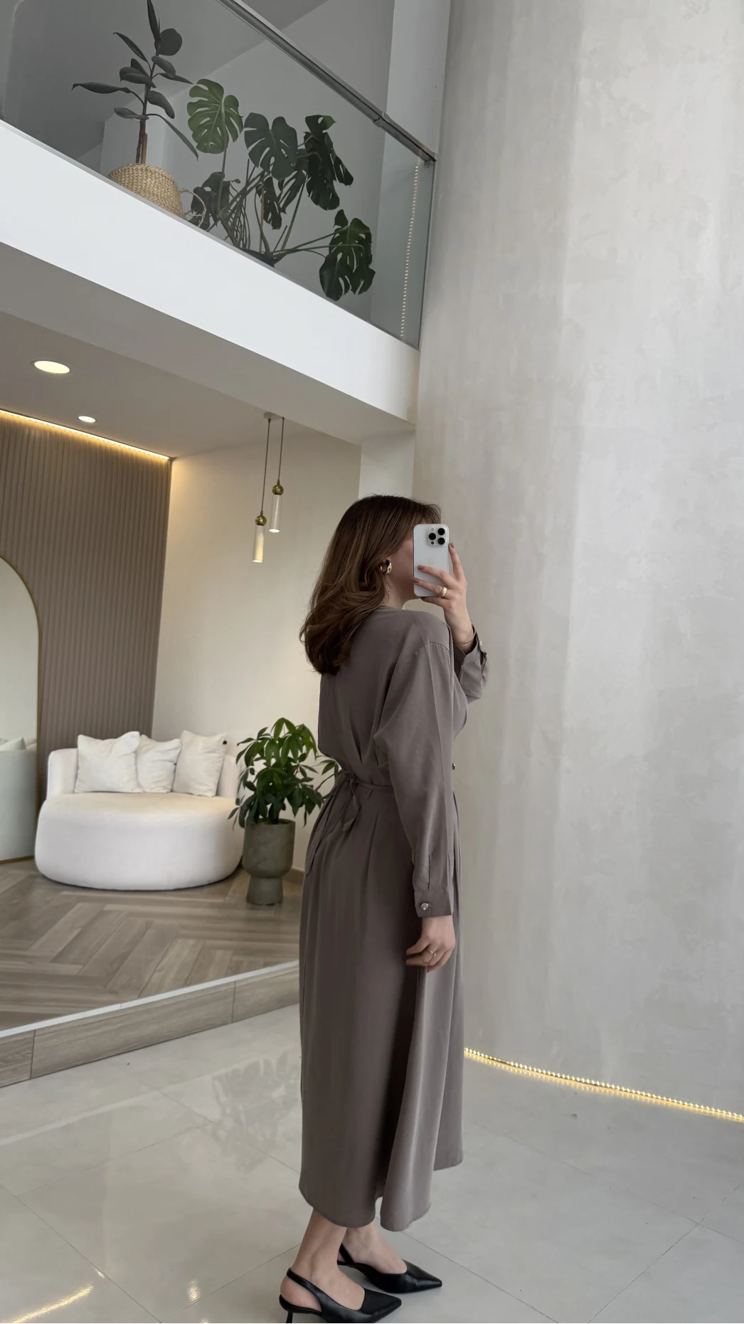 Önü Aksesuaar Detaylı Modal Elbise - Vizon - Kod: 3078