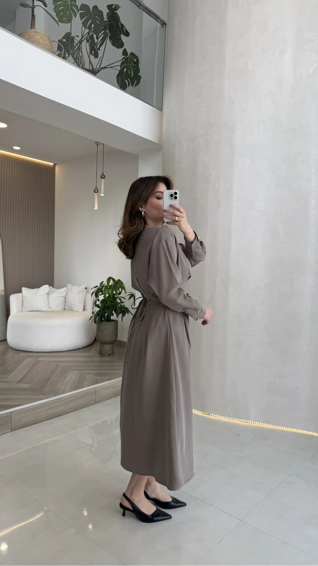 Önü Aksesuaar Detaylı Modal Elbise - Vizon - Kod: 3078