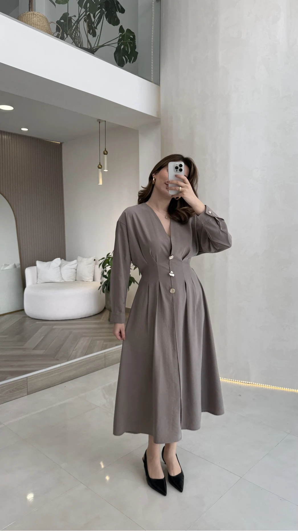 Önü Aksesuaar Detaylı Modal Elbise - Vizon - Kod: 3078