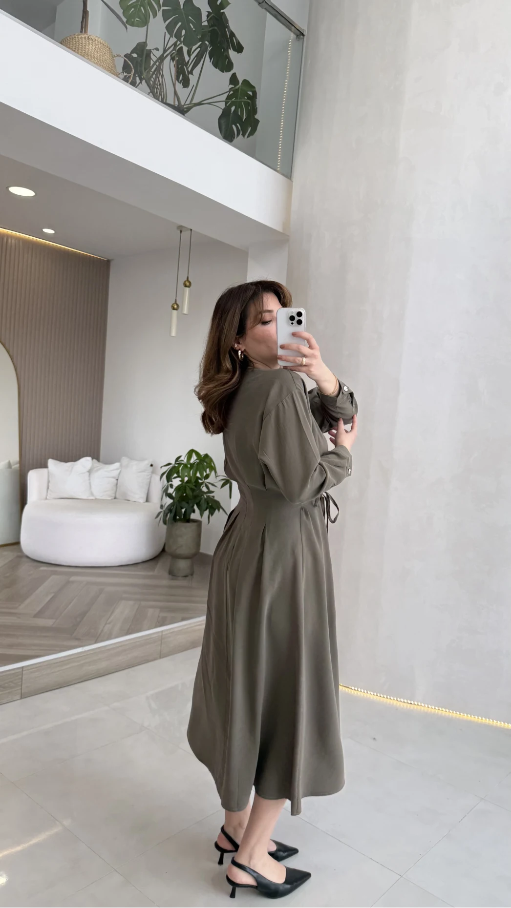 Önü Aksesuaar Detaylı Modal Elbise - Haki - Kod: 3078