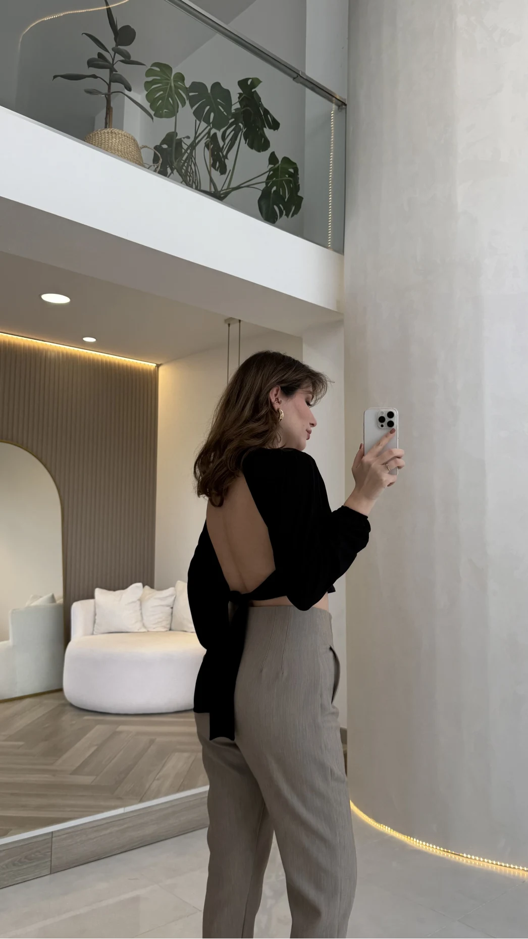 Sun Aksesuar Detay Bağlamalı Bluz - Siyah - Kod: 1032