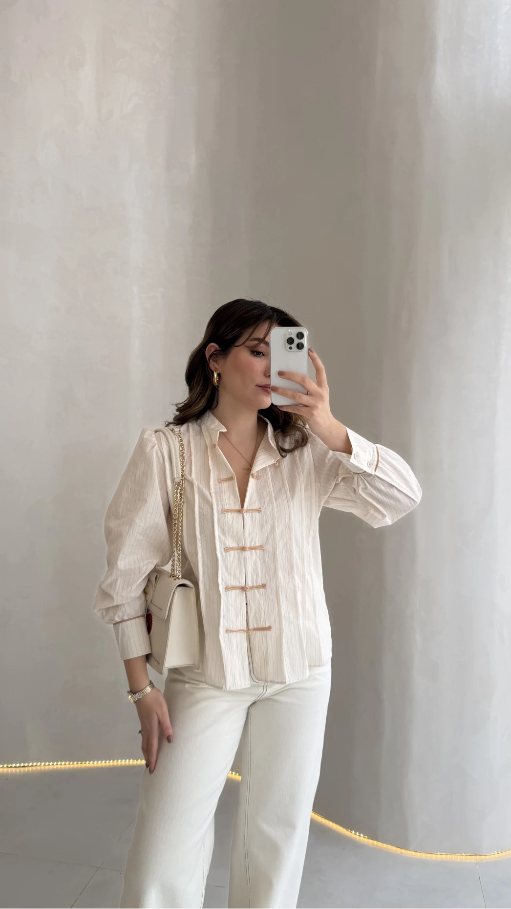 Bridgerton Serisi Çizgili Gömlek - Ekru - Kod: 0949