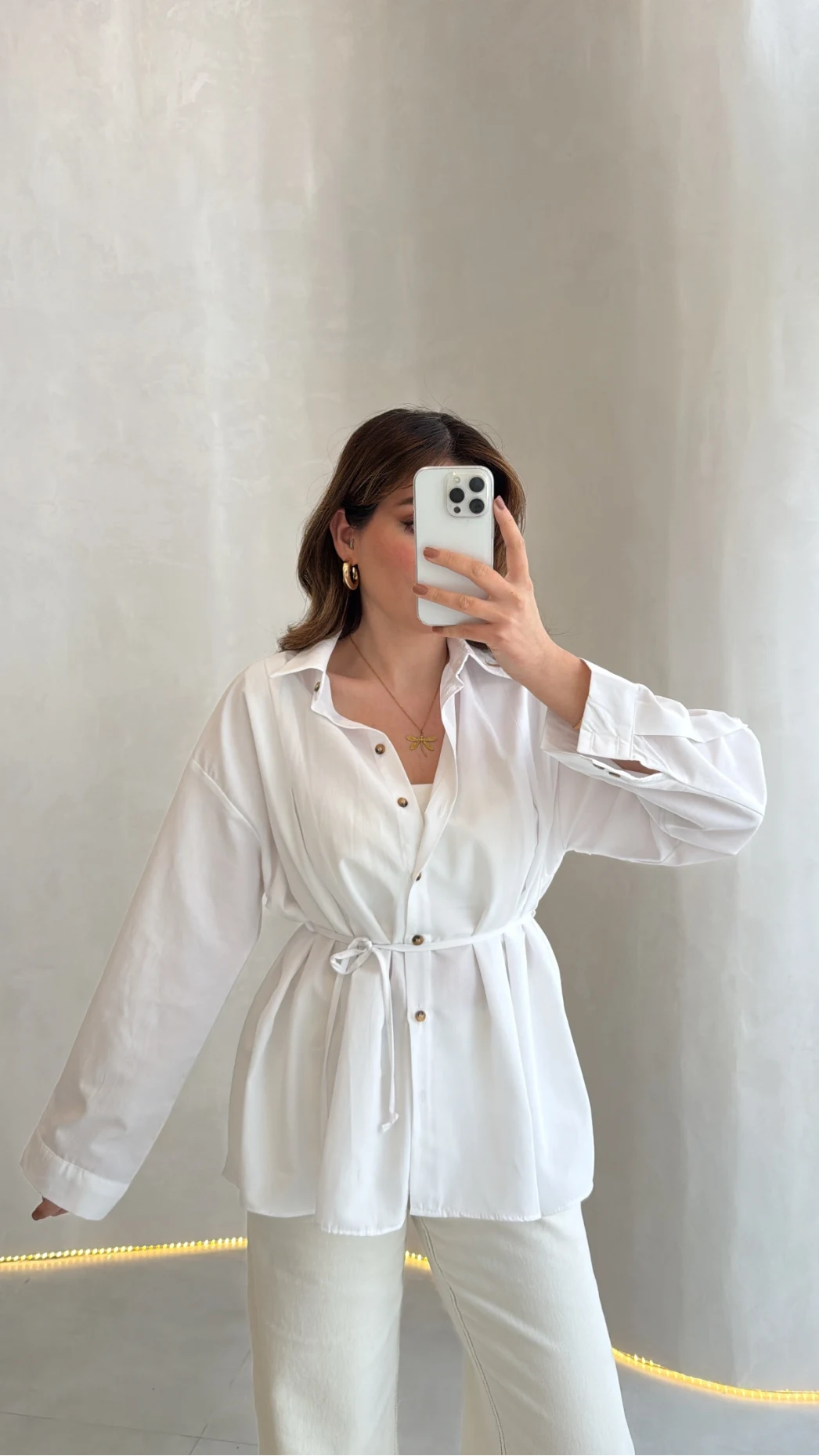 Arkası Pile Detay Bağcıklı Pamuklu Gömlek - Beyaz - Kod: 2206