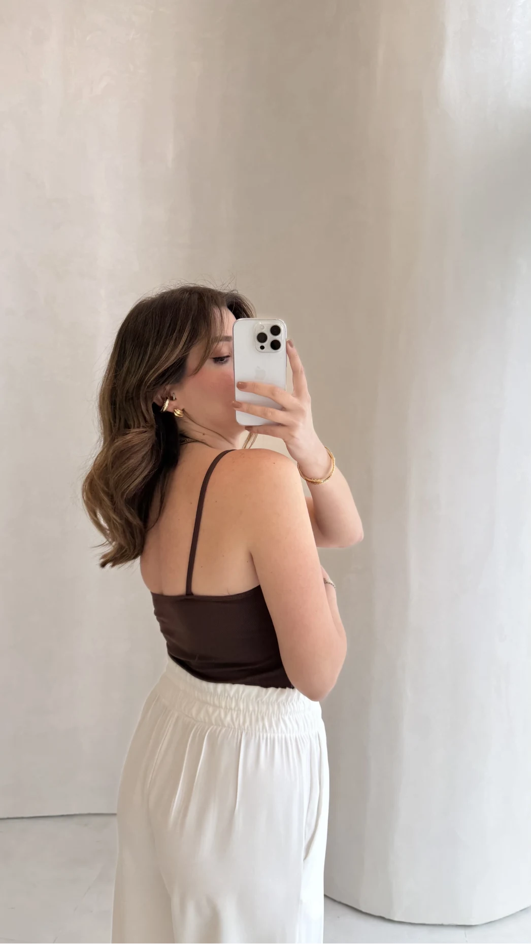 Uzun Göğüs Pedli İnce Askılı Body - Kahverengi