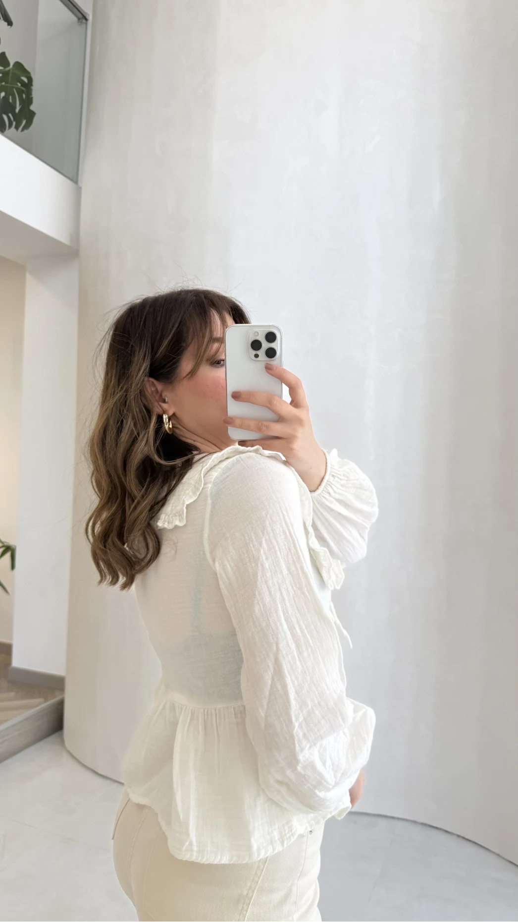 Petra Bebe Yaka Bağlamalı Bluz - Beyaz - Kod: 1051