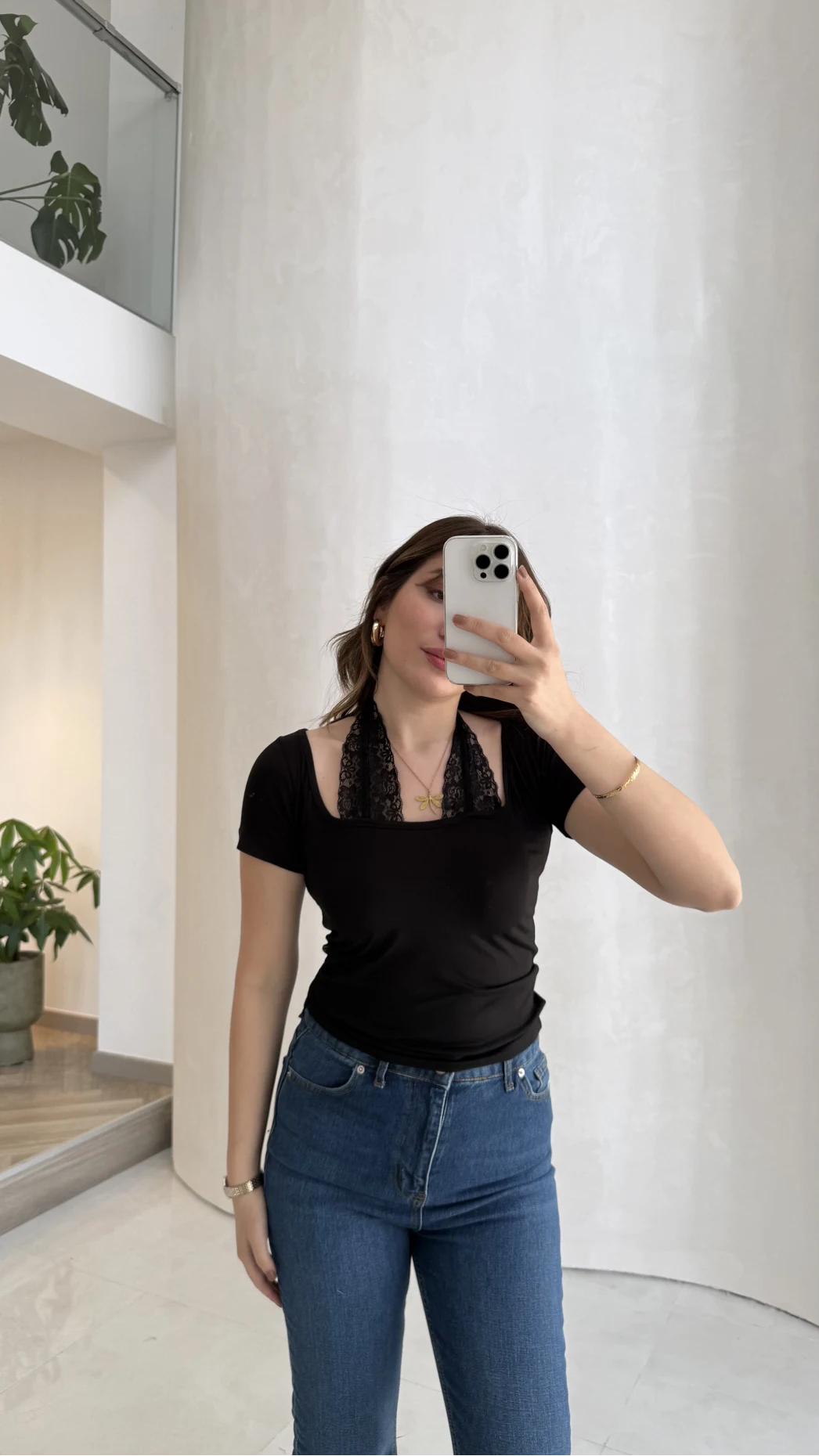 Dantel Boyundan Geçmeli Bluz - Siyah - Kod: 8570