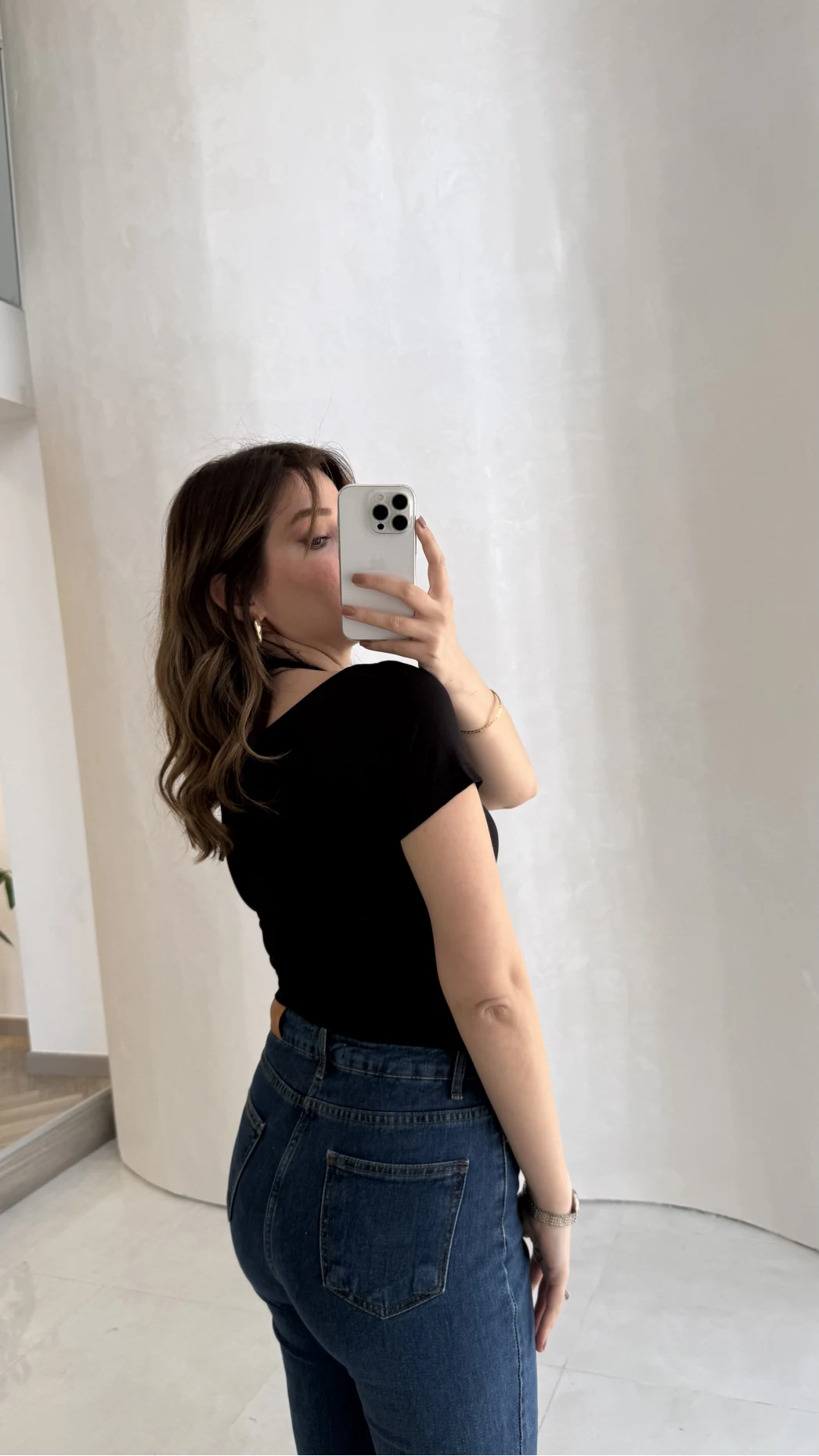 Dantel Boyundan Geçmeli Bluz - Siyah - Kod: 8570