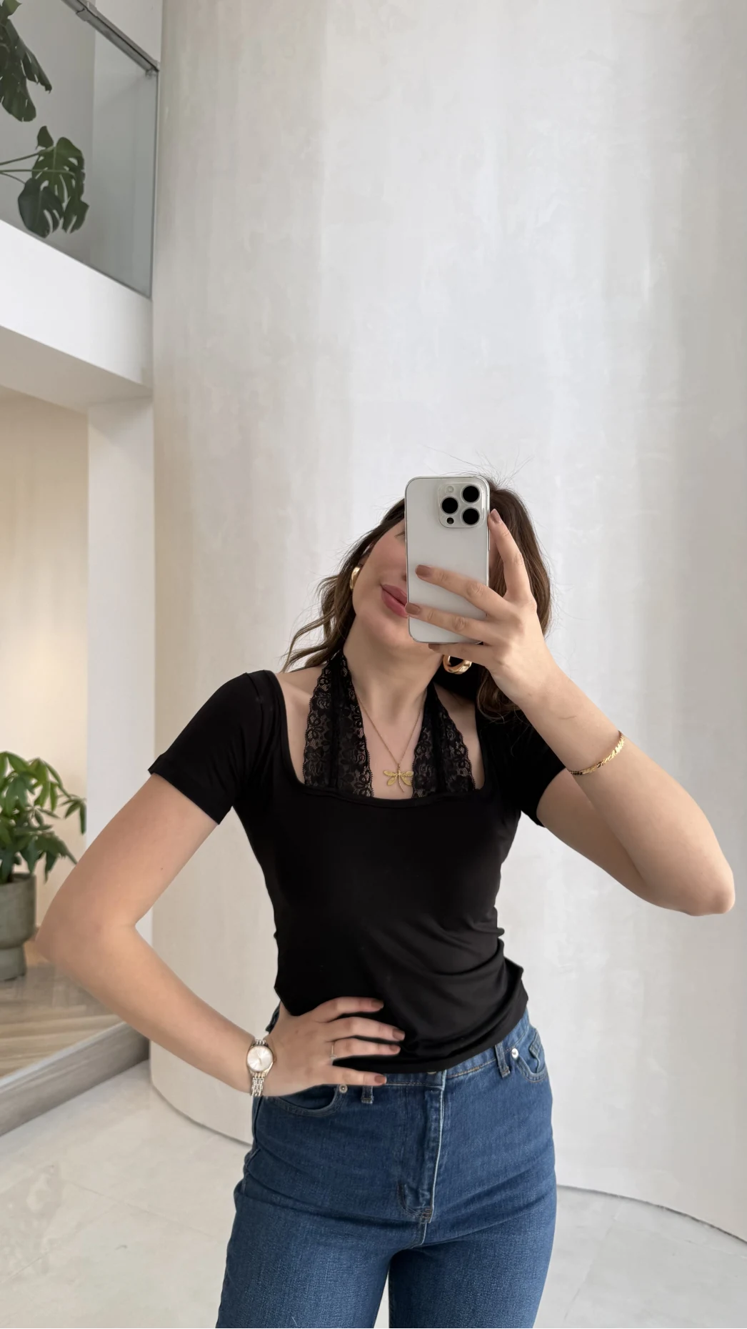 Dantel Boyundan Geçmeli Bluz - Siyah - Kod: 8570