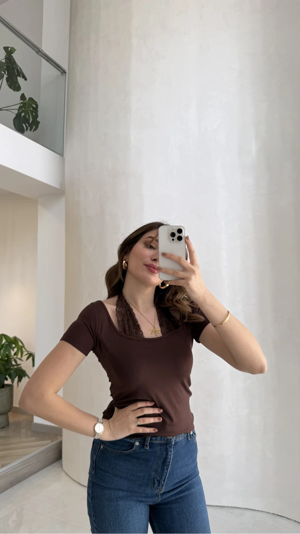 Dantel Boyundan Geçmeli Bluz - Kahverengi - Kod: 8570