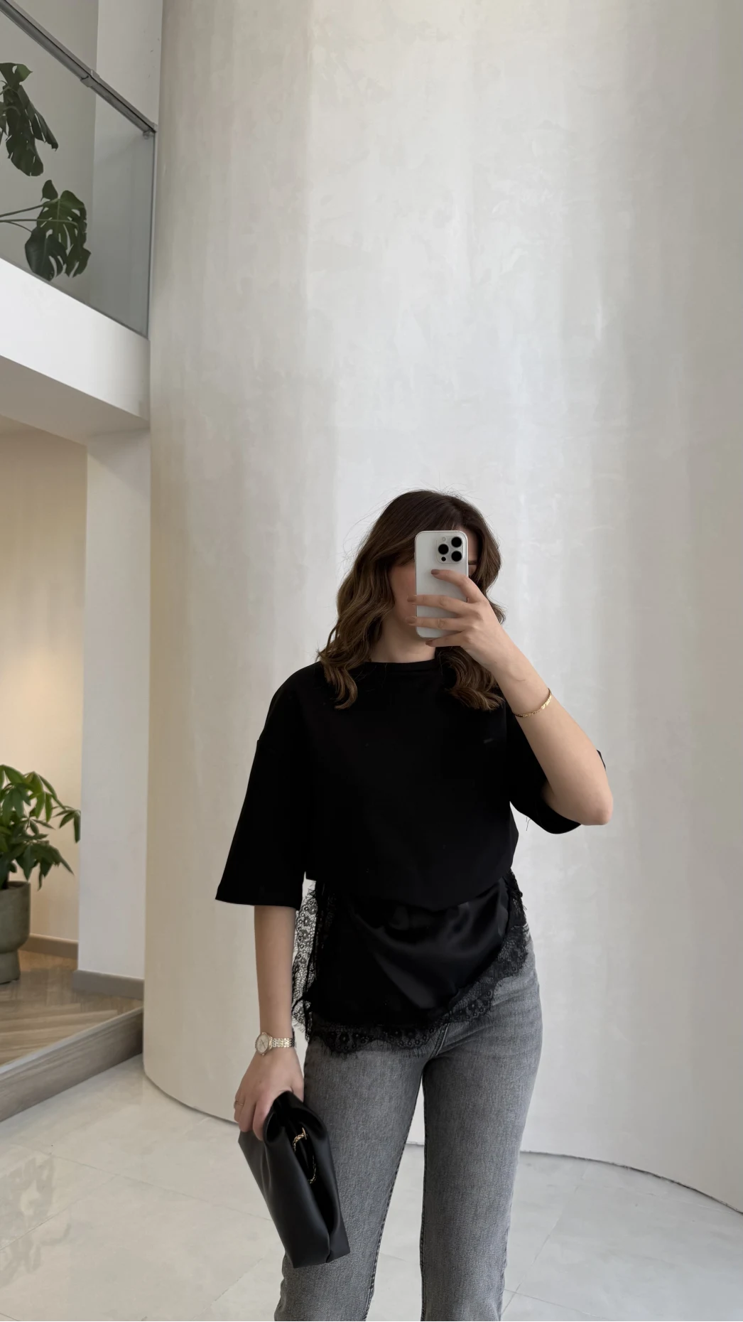 Asimetrik Kesim Dantel Detay T-shirt - Siyah - Kod: 0771