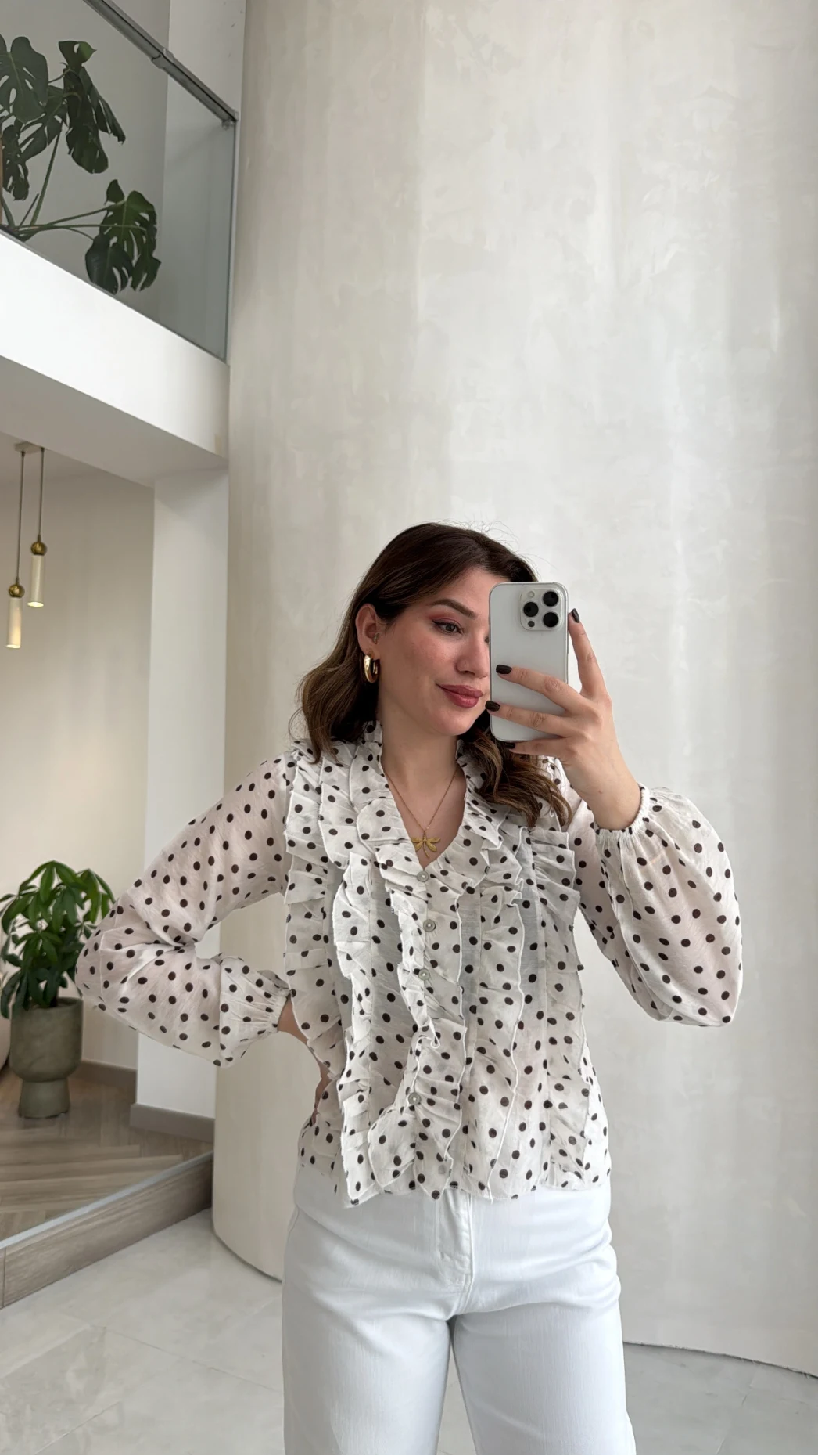 Fırfırlı Puantiye Desenli Gömlek - Bej - Kod: 2271