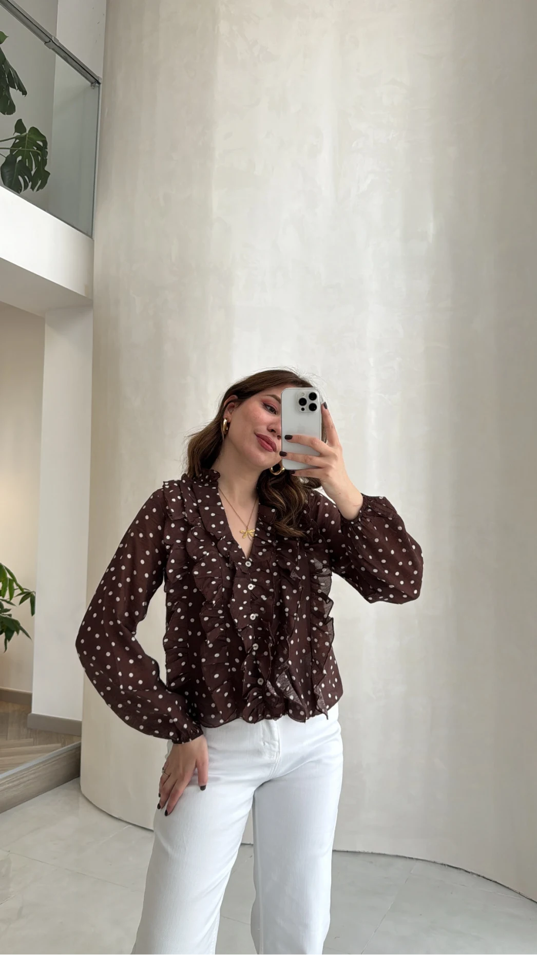 Fırfırlı Puantiye Desenli Gömlek - Kahverengi - Kod: 2271