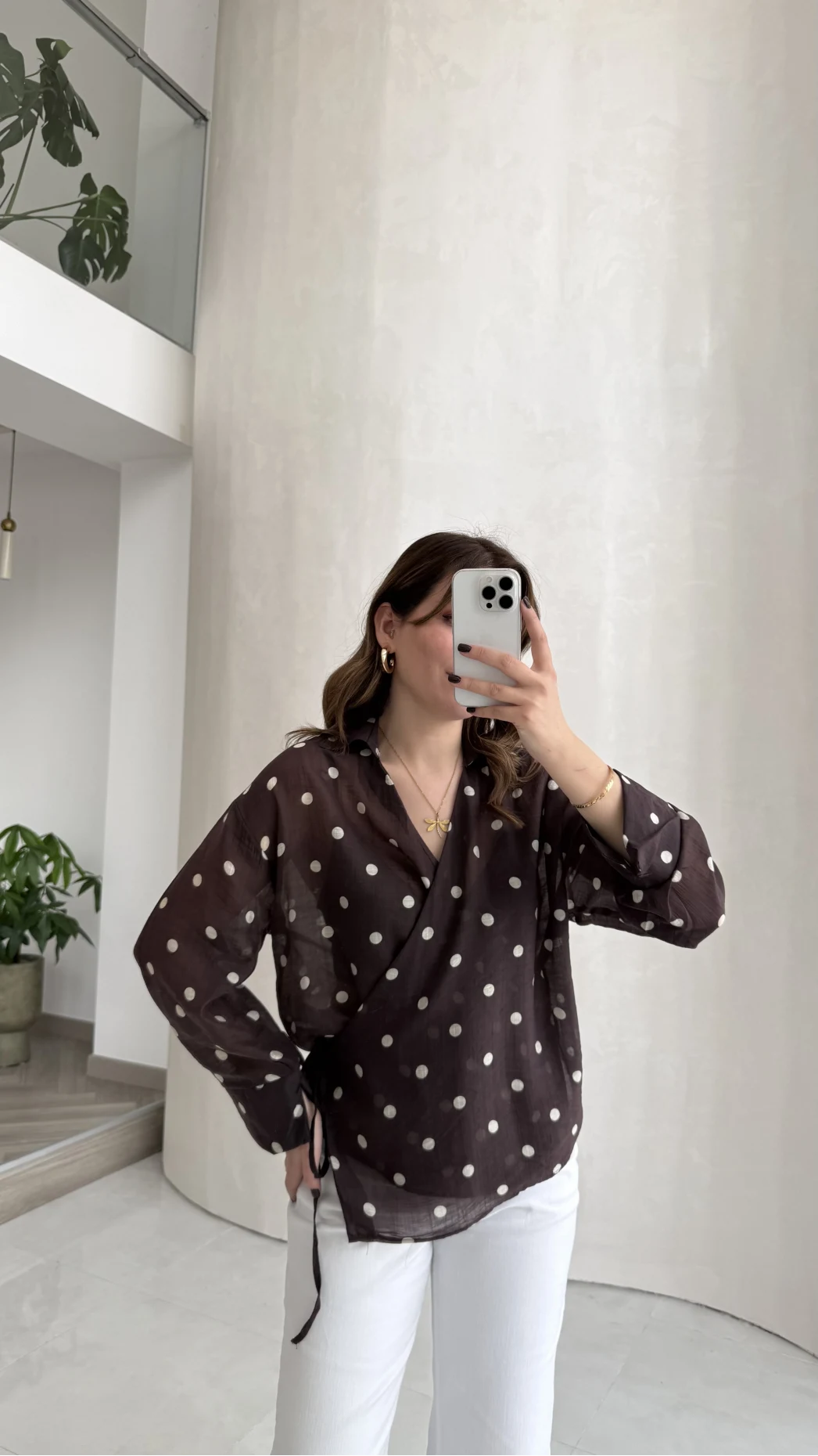 Beli Biyeli Puantiye Desen Gömlek Bluz - Kahverengi - Kod: 580938