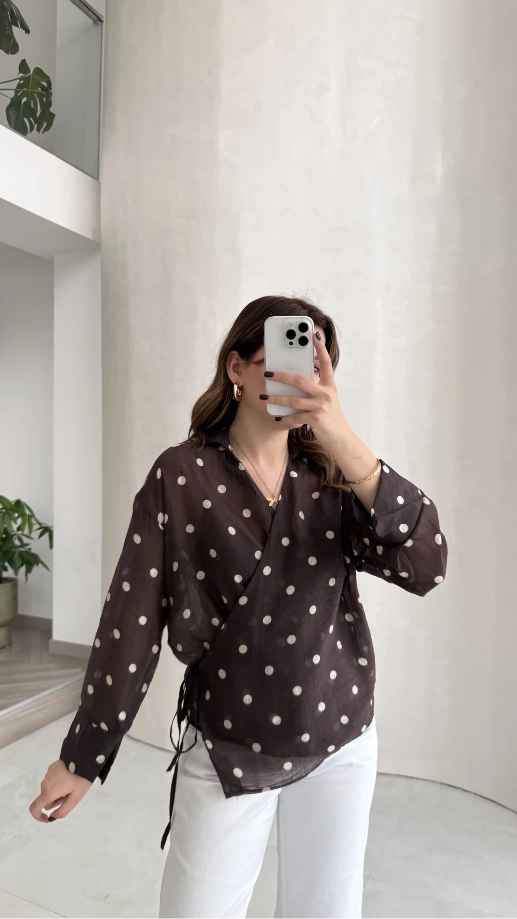 Beli Biyeli Puantiye Desen Gömlek Bluz - Kahverengi - Kod: 580938