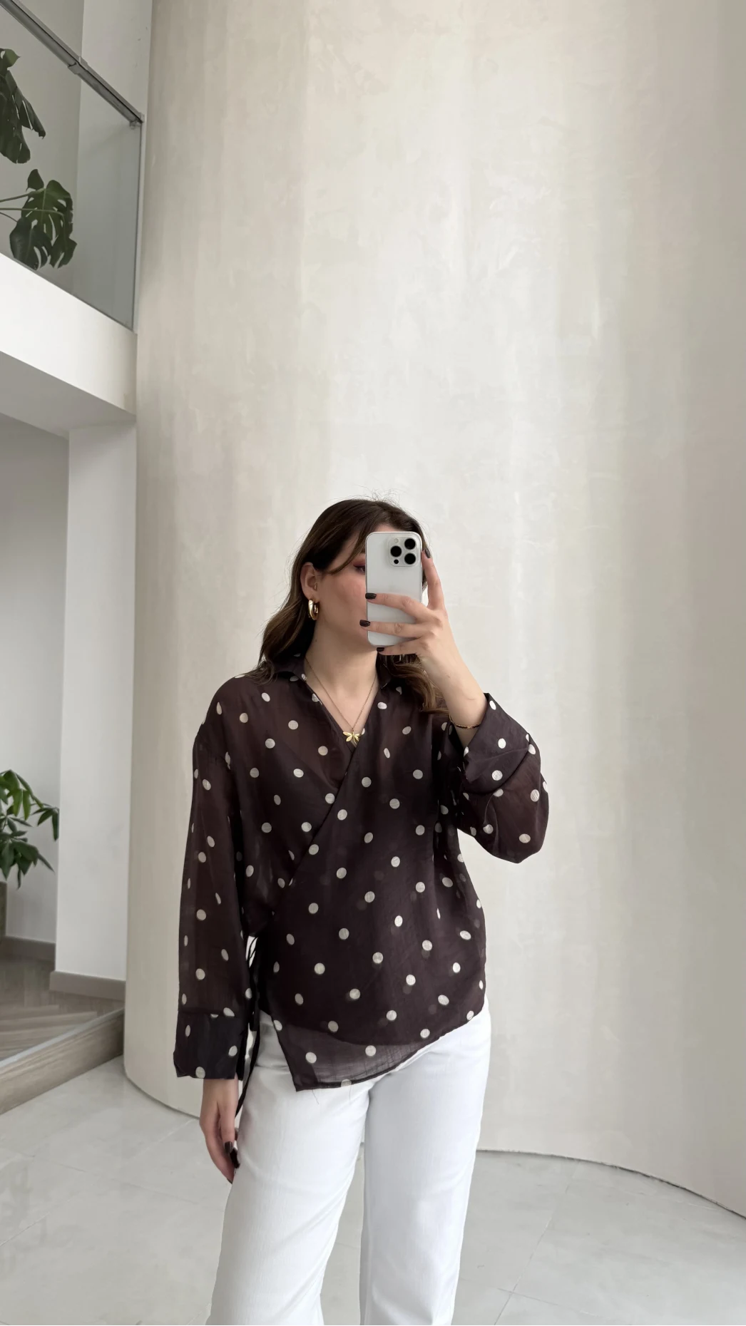 Beli Biyeli Puantiye Desen Gömlek Bluz - Kahverengi - Kod: 580938