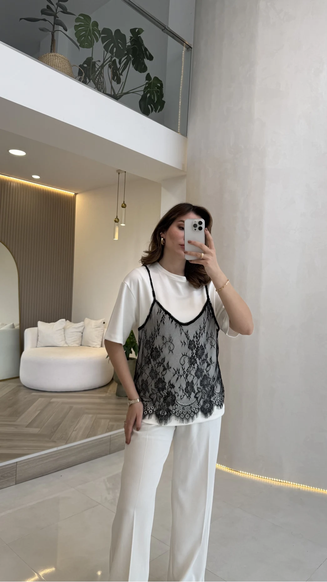 Vıctoria Üstü Siyah Askılı Dantel Detay T-shirt