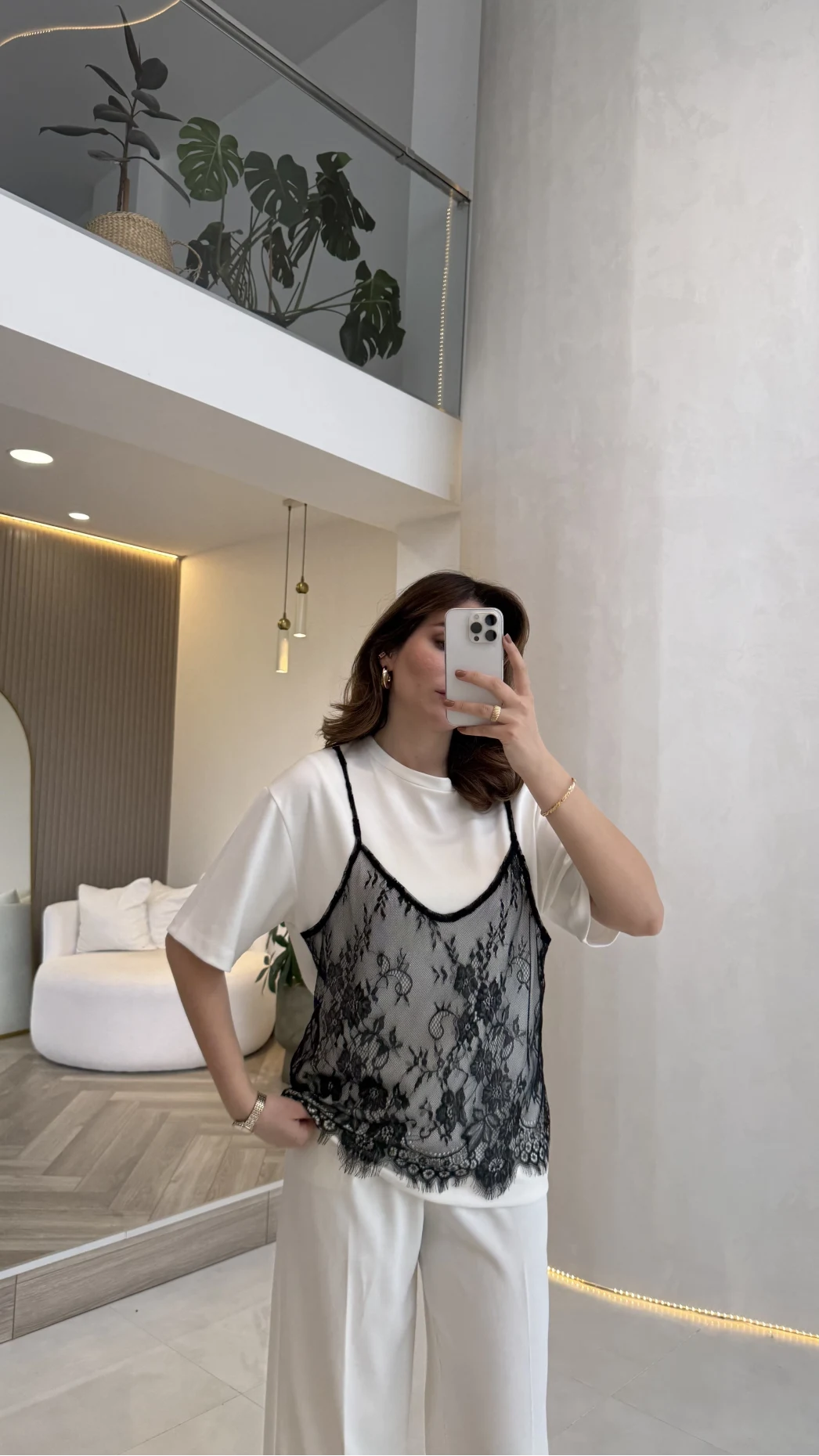 Vıctoria Üstü Siyah Askılı Dantel Detay T-shirt