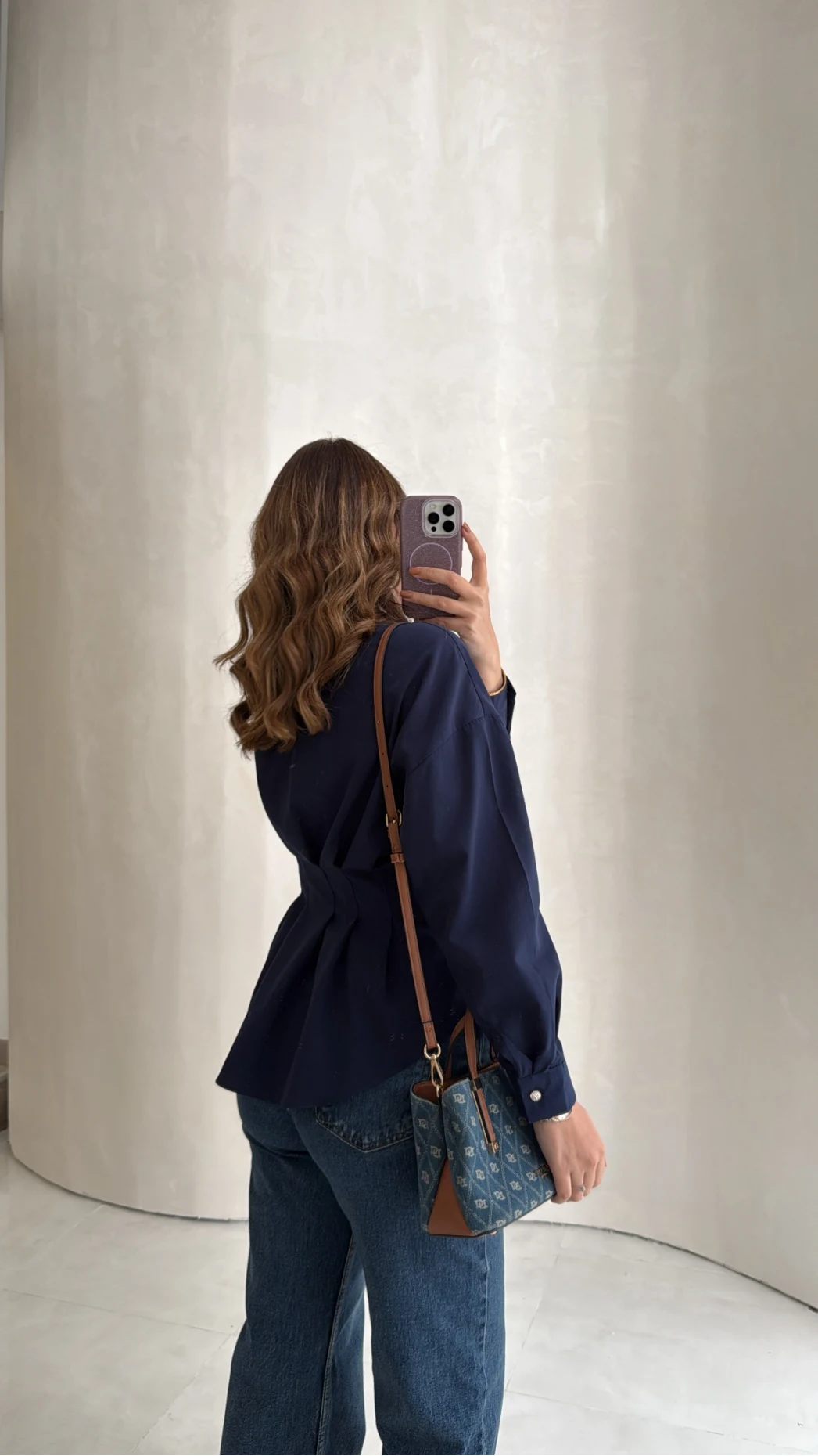 Taş Düğme Detaylı Beli Pileli Gömlek - Lacivert - Kod: 2247