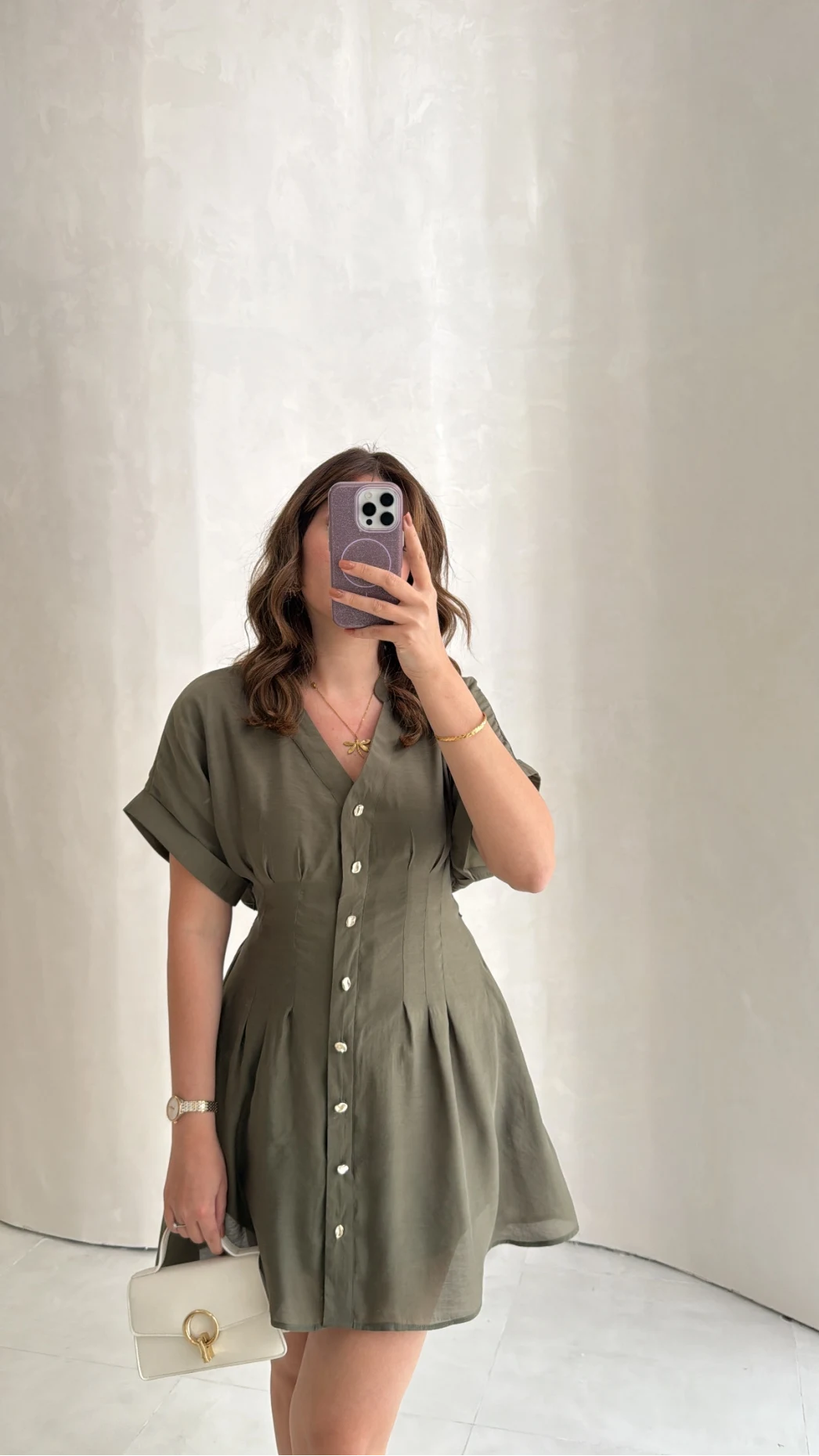 Bele Oturan Kuşaklı V Yaka Düğmeli Mini Elbise - Haki - Kod: 3080