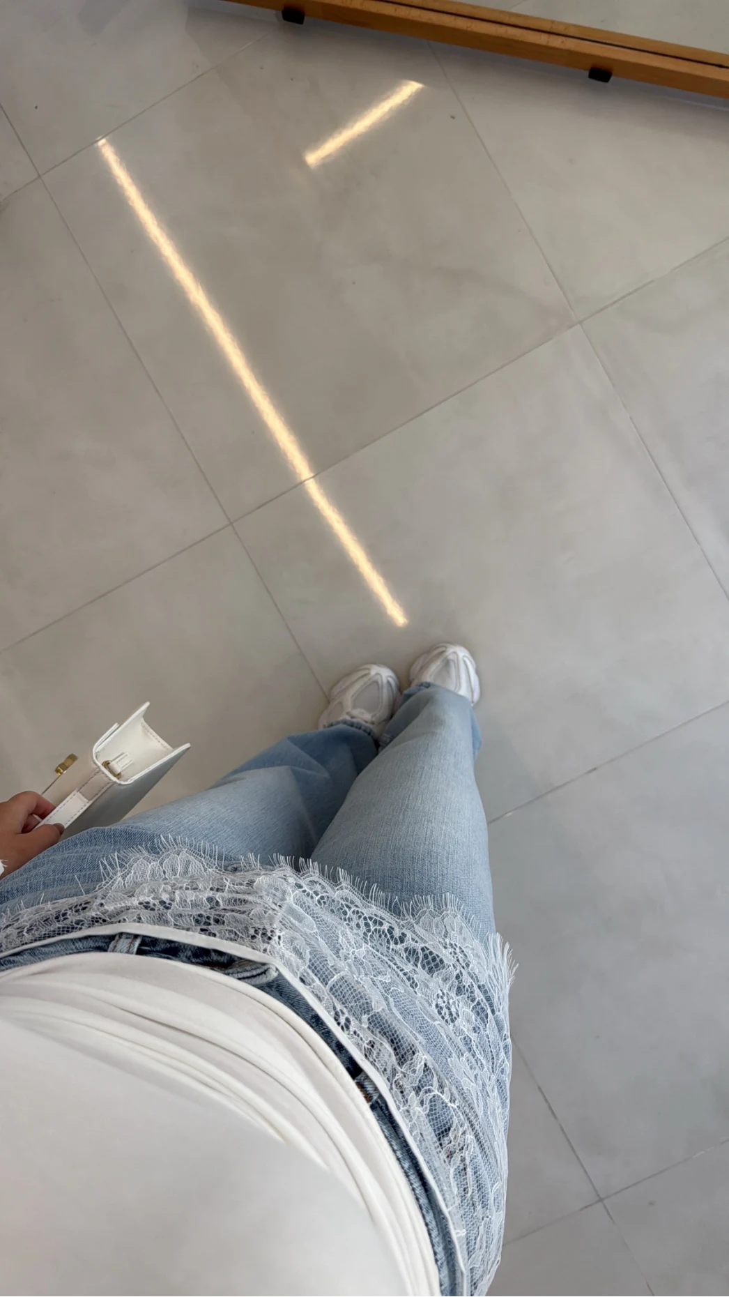 Bole Yüksek Bel Dantelli Denim Jean Pantolon - Mavi