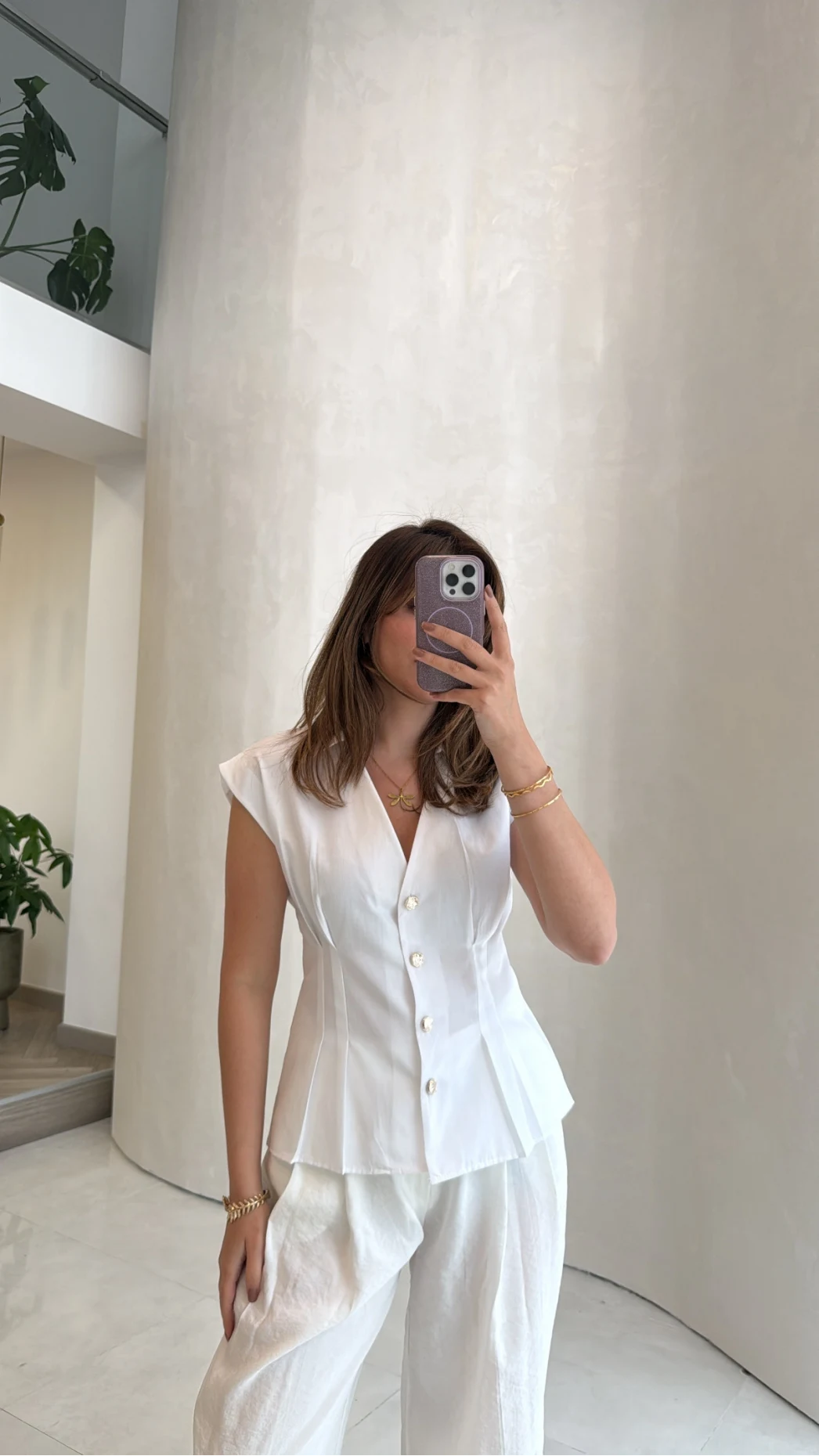 Miela Sıfır Kol Düğmeli Bluz - Beyaz - Kod: 2299