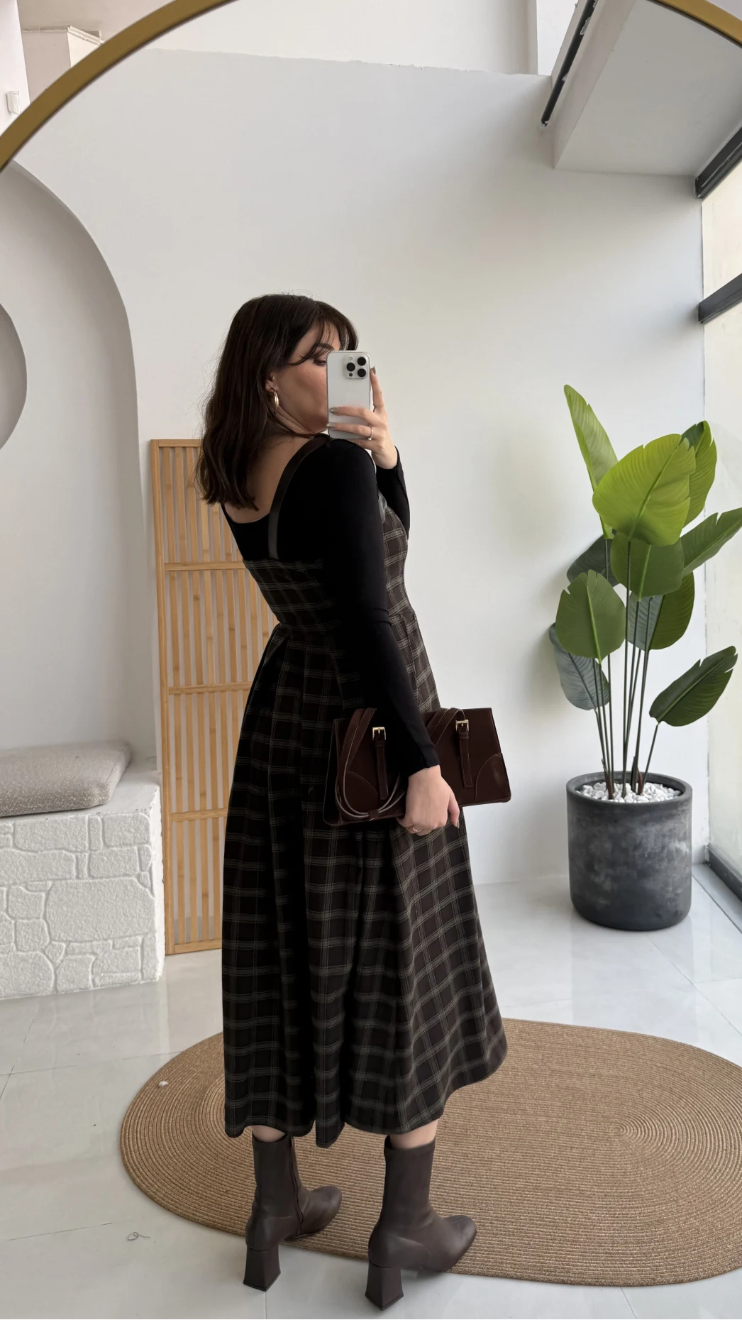 Acı Kahve Deri Askılı Ekose Desenli Elbise