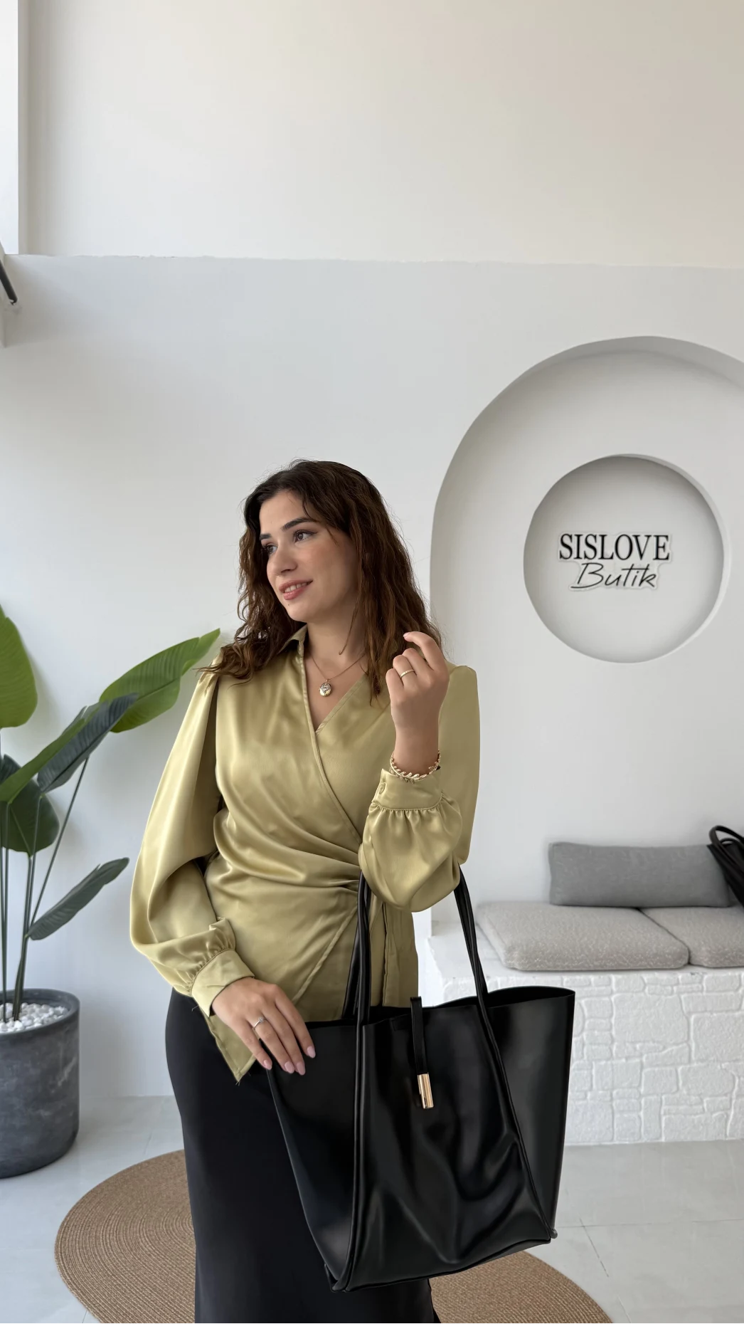 Amanda Bağlamalı Saten Gömlek - Yağ Yeşili - Kod: 2134