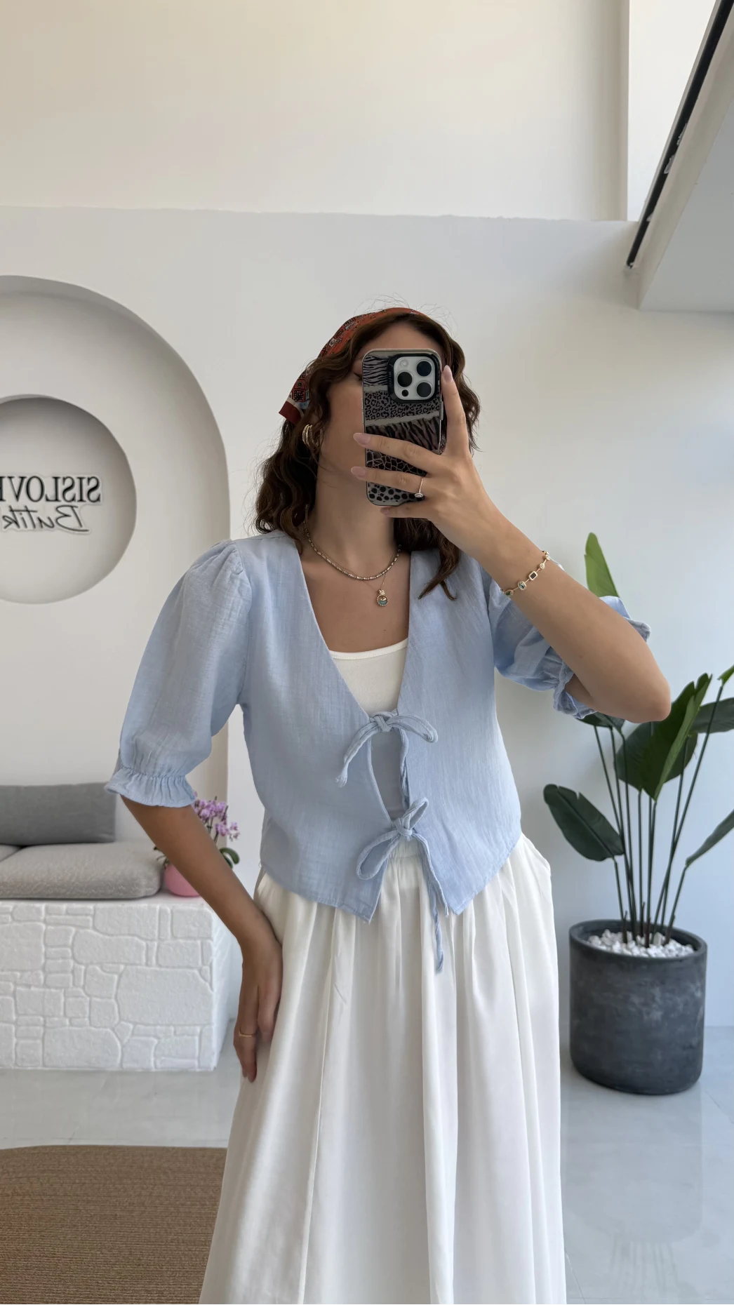 1017 - Arin Kolu Lastik Detay Bluz - Bebe Mavisi