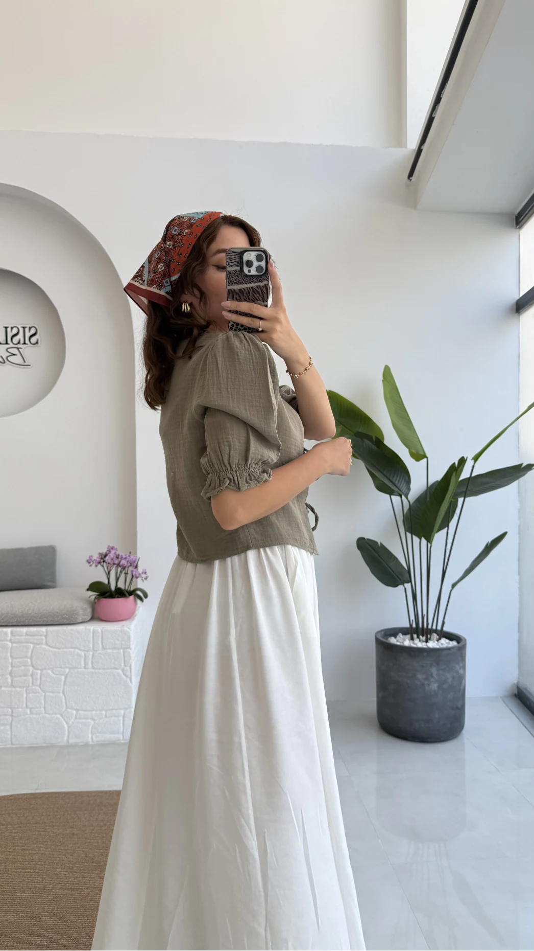 1017 - Arin Kolu Lastik Detay Bluz - Haki