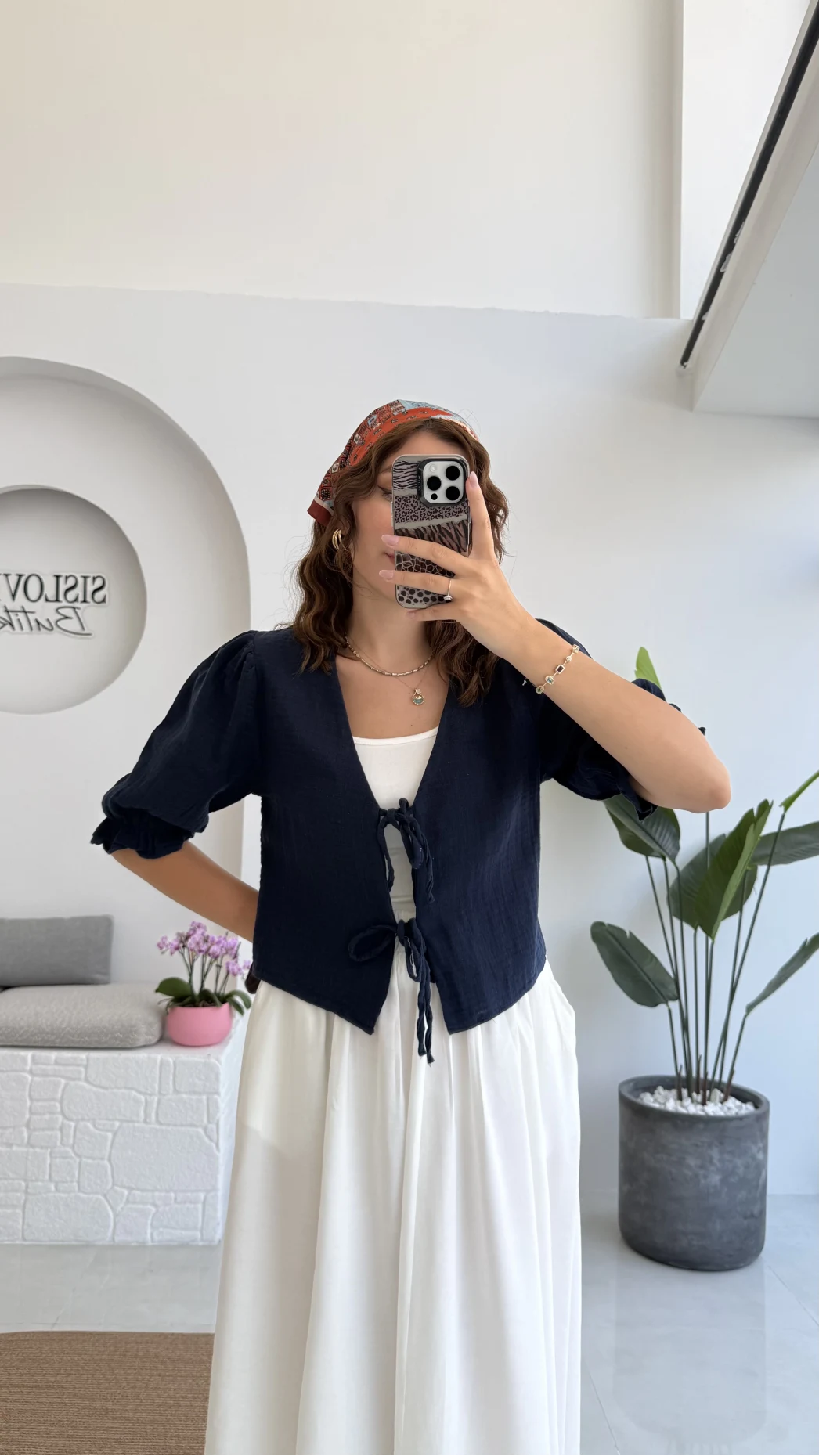 1017 - Arin Kolu Lastik Detay Bluz - Lacivert