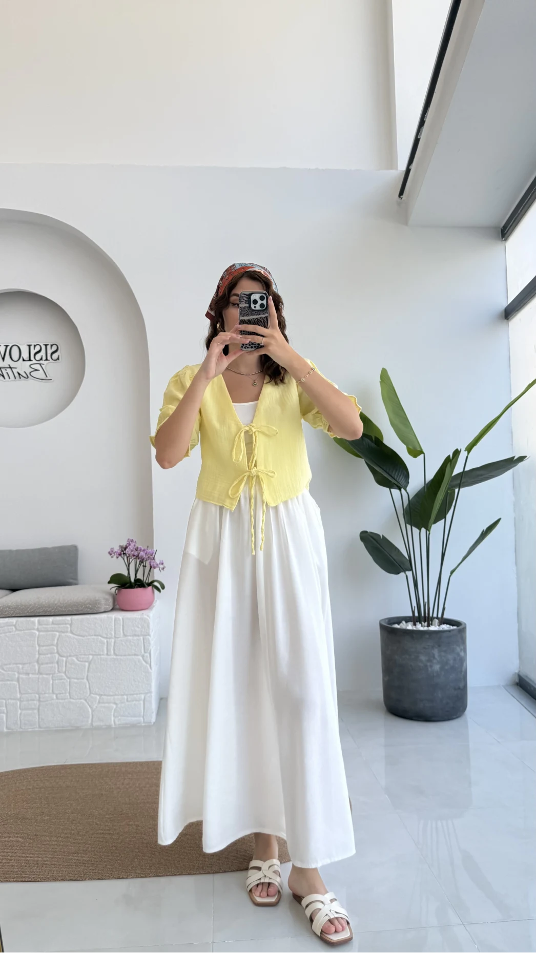 1017 - Arin Kolu Lastik Detay Bluz - Sarı