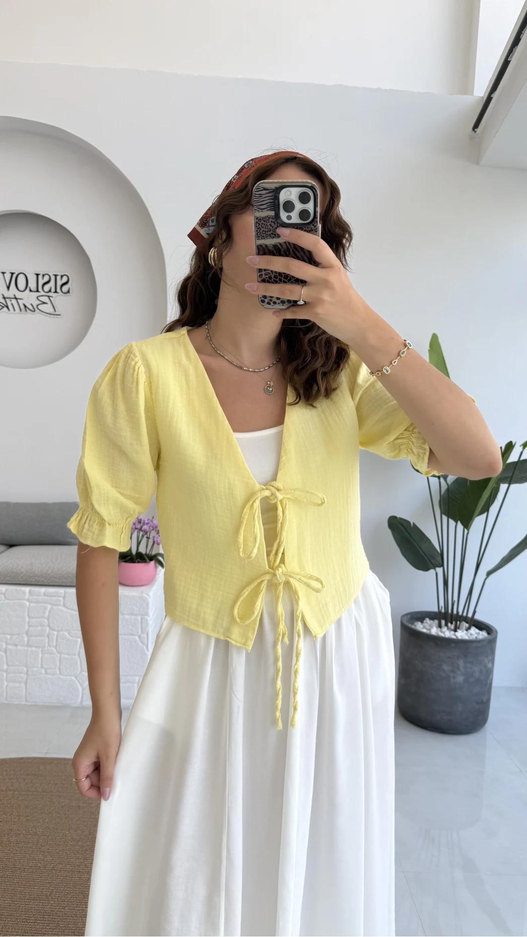 1017 - Arin Kolu Lastik Detay Bluz - Sarı