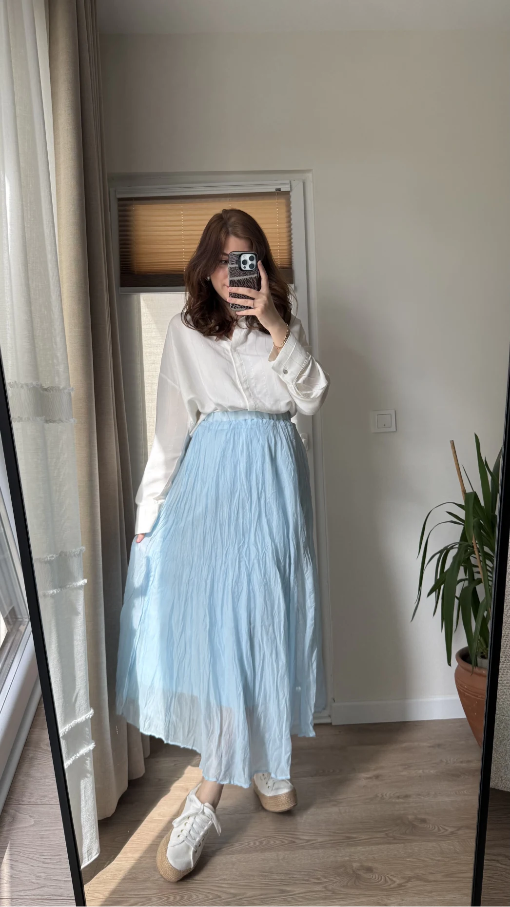 Astarlı Bebe Mavisi Kloş Kırışık Etek