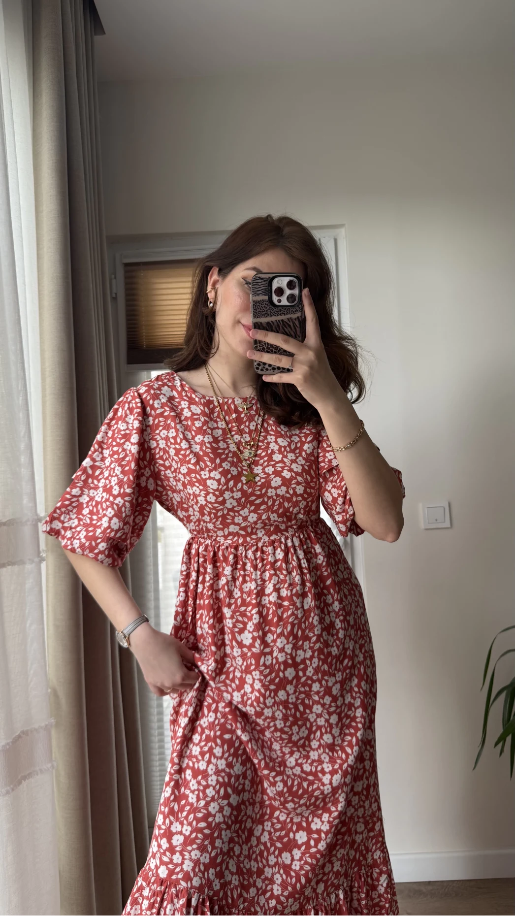 Balon Kol Kırmızı Çiçekli Midi Boy Elbise