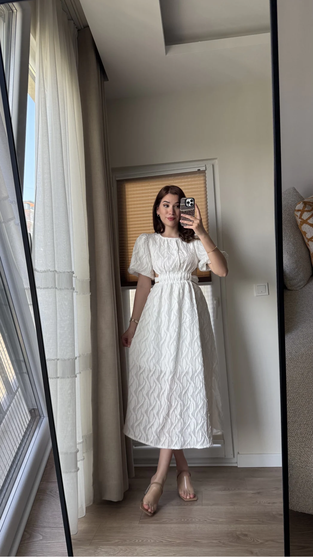 Balon Kol Kuşaklı Beyaz Elbise - 7976