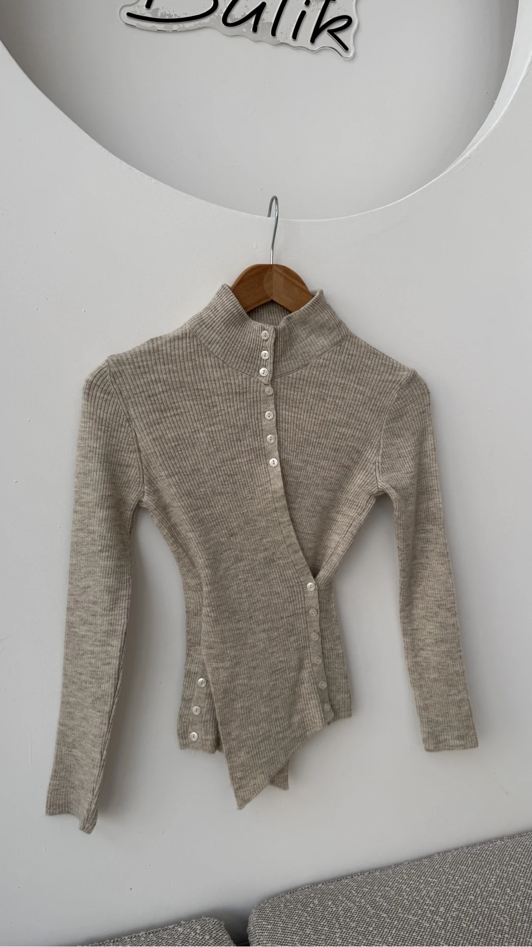 Belden Düğmeli Triko Kazak - Bej - Kod: 251027