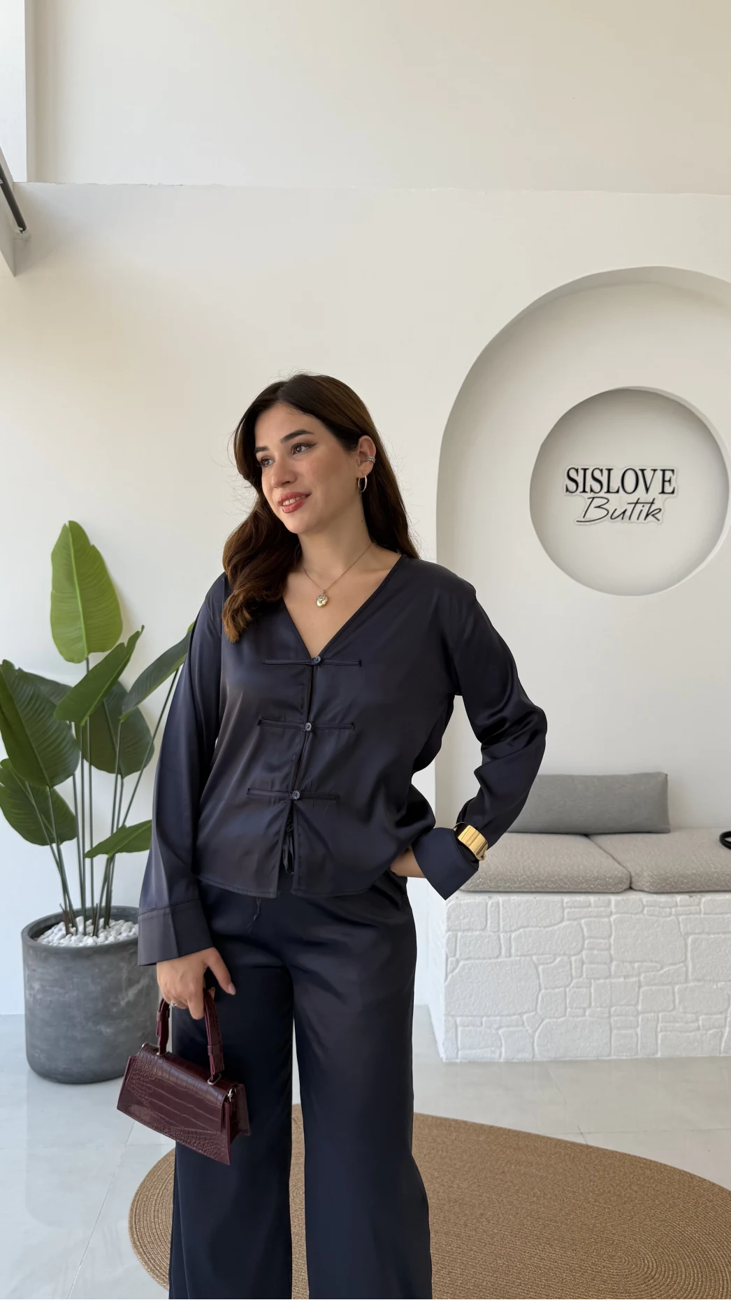 Bennet Serisi Saten Gömlek - Lacivert - Kod: 2142