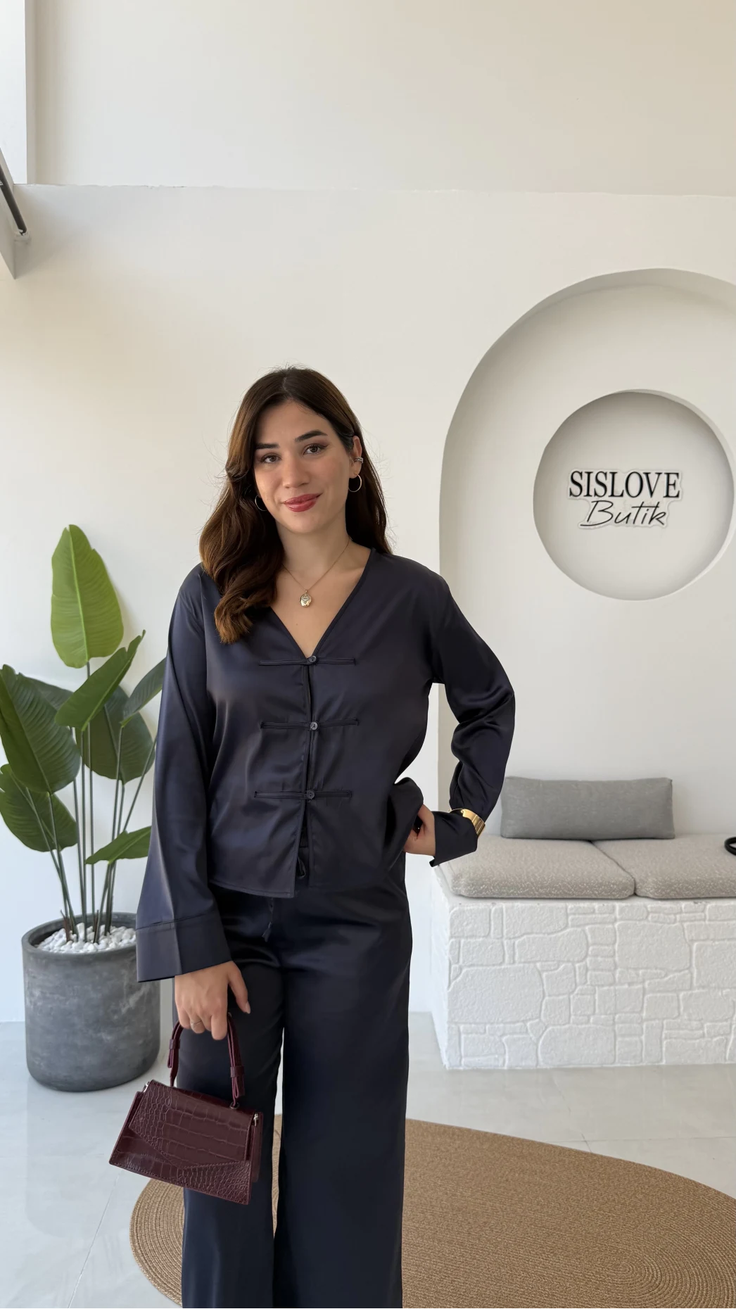 Bennet Serisi Saten Gömlek - Lacivert - Kod: 2142