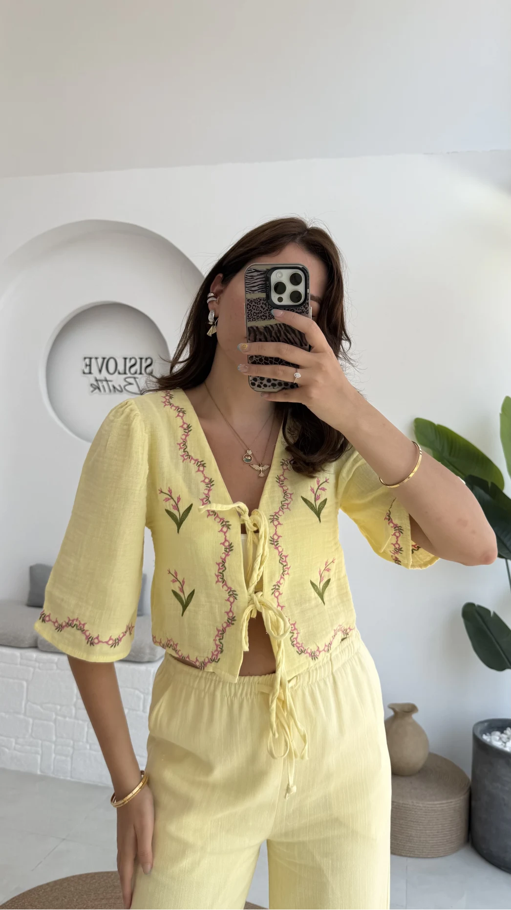 Bodrum Bluz Müslin Kumaş Nakış Detay - Sarı